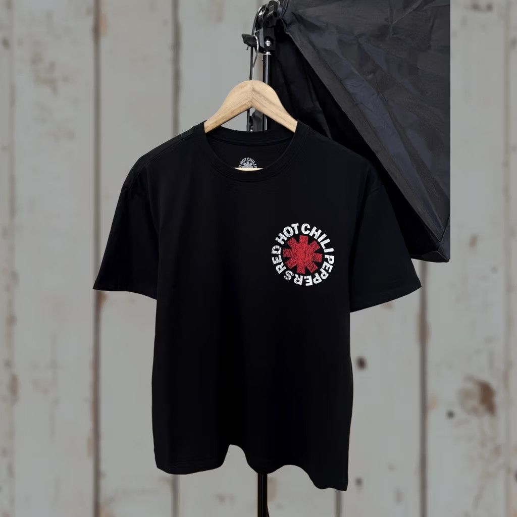 Vintage Vintage Red Hot Chili Peppers T-Shirt - 2006 Tour | Grailed