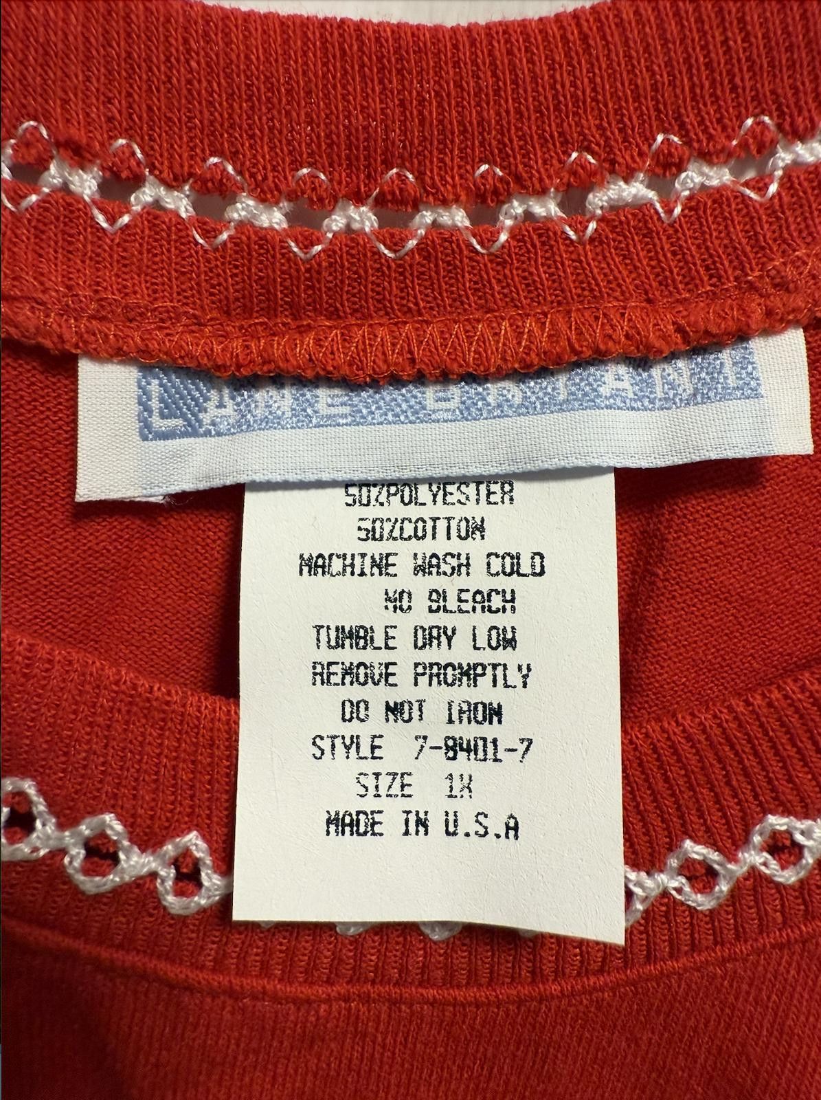 Designer Red Sleeveless Embroidered Tank – Cute & Comfy! Size M / US 6-8 / IT 42-44 - 2 Thumbnail
