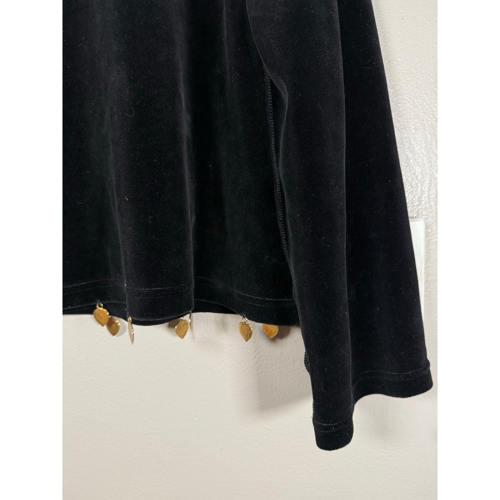 Sonia Rykiel Sonia Rykiel Velvet Funnel Neck Top w/Gold Heart Charms L Size L / US 10 / IT 46 - 10 Thumbnail