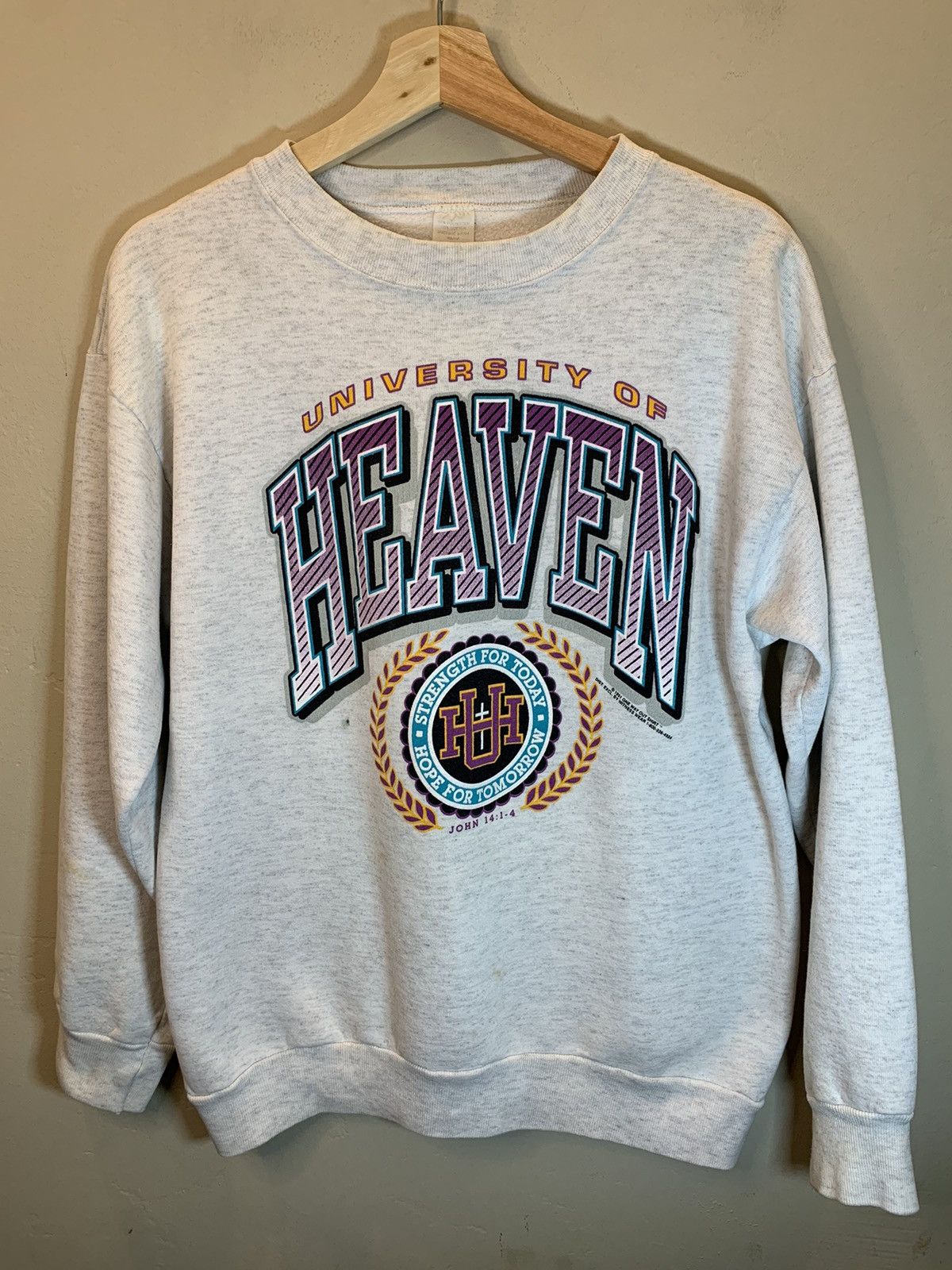 Vintage *RARE* Vintage 80’s Jesus University Of Heaven Sweatshirt Size US L / EU 52-54 / 3 - 1 Thumbnail