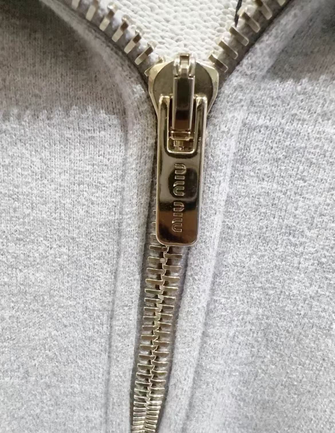 Miu Miu Miu Miu Gray Classic Logo Zip Hoodie Size US S / EU 44-46 / 1 - 8 Thumbnail