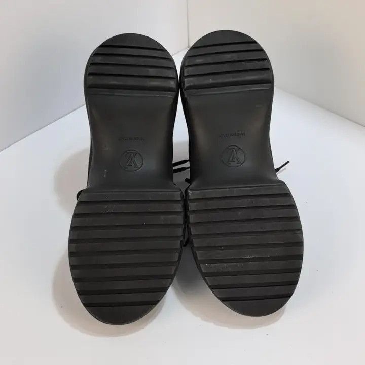 Louis Vuitton Louis Vuitton Archlight Black Sneakers for Women -2508 Size US 8.5 / IT 38.5 - 4 Thumbnail