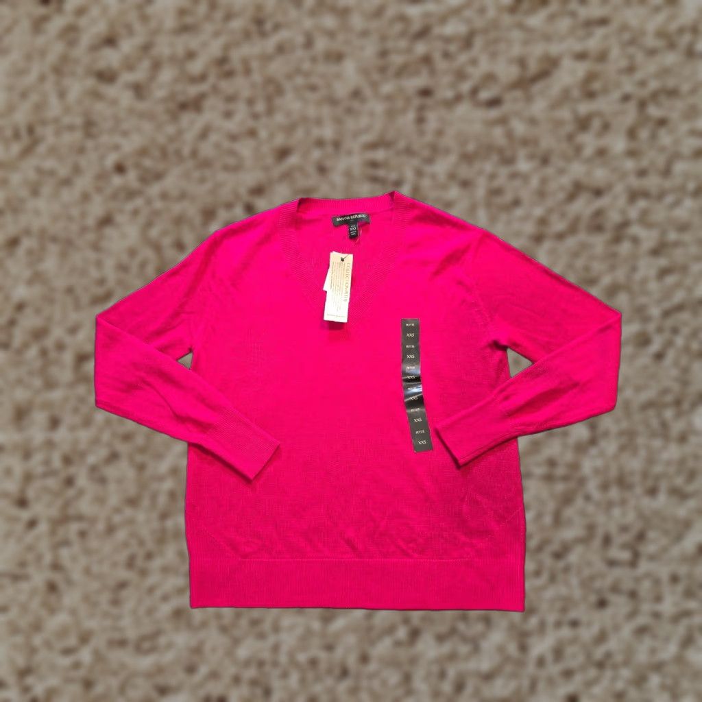 Banana Republic Banana Republic Sweater Womens XXS Pink Knit V-Neck Long Sleeve Casual Lightweight Size XXS / US 00 / IT 34 - 1 Thumbnail