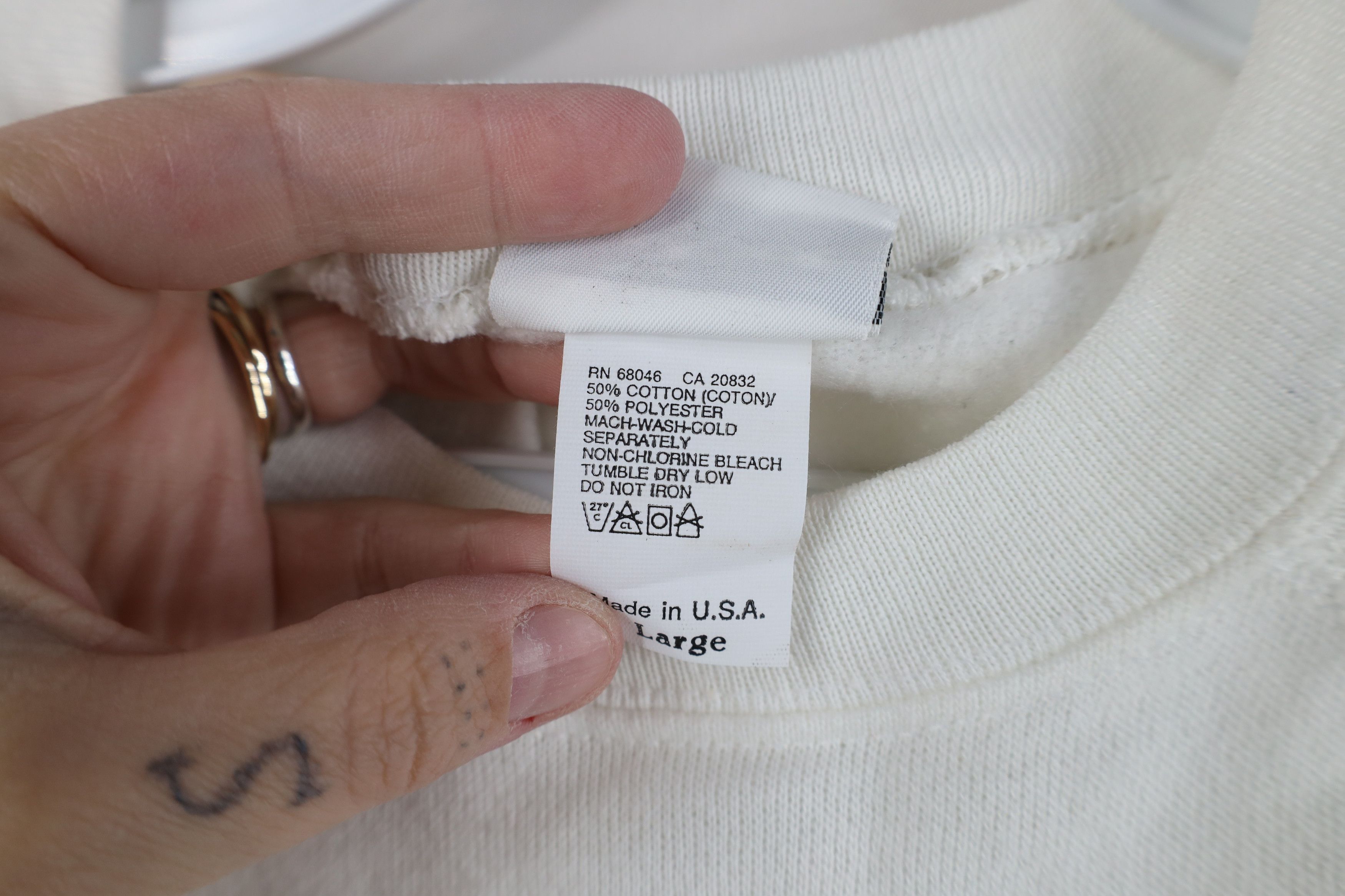 Vintage Deadstock Vintage 90s Streetwear Short Sleeve Sweatshirt USA Size US L / EU 52-54 / 3 - 9 Thumbnail