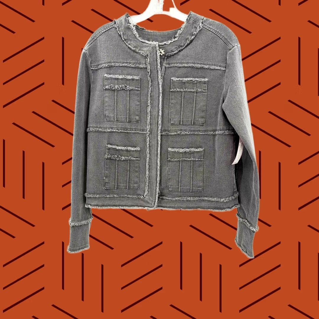 Vintage Pre-Owned Evereve Gray Size XS Frayed Button Jacket Size XS / US 0-2 / IT 36-38 - 1 Thumbnail