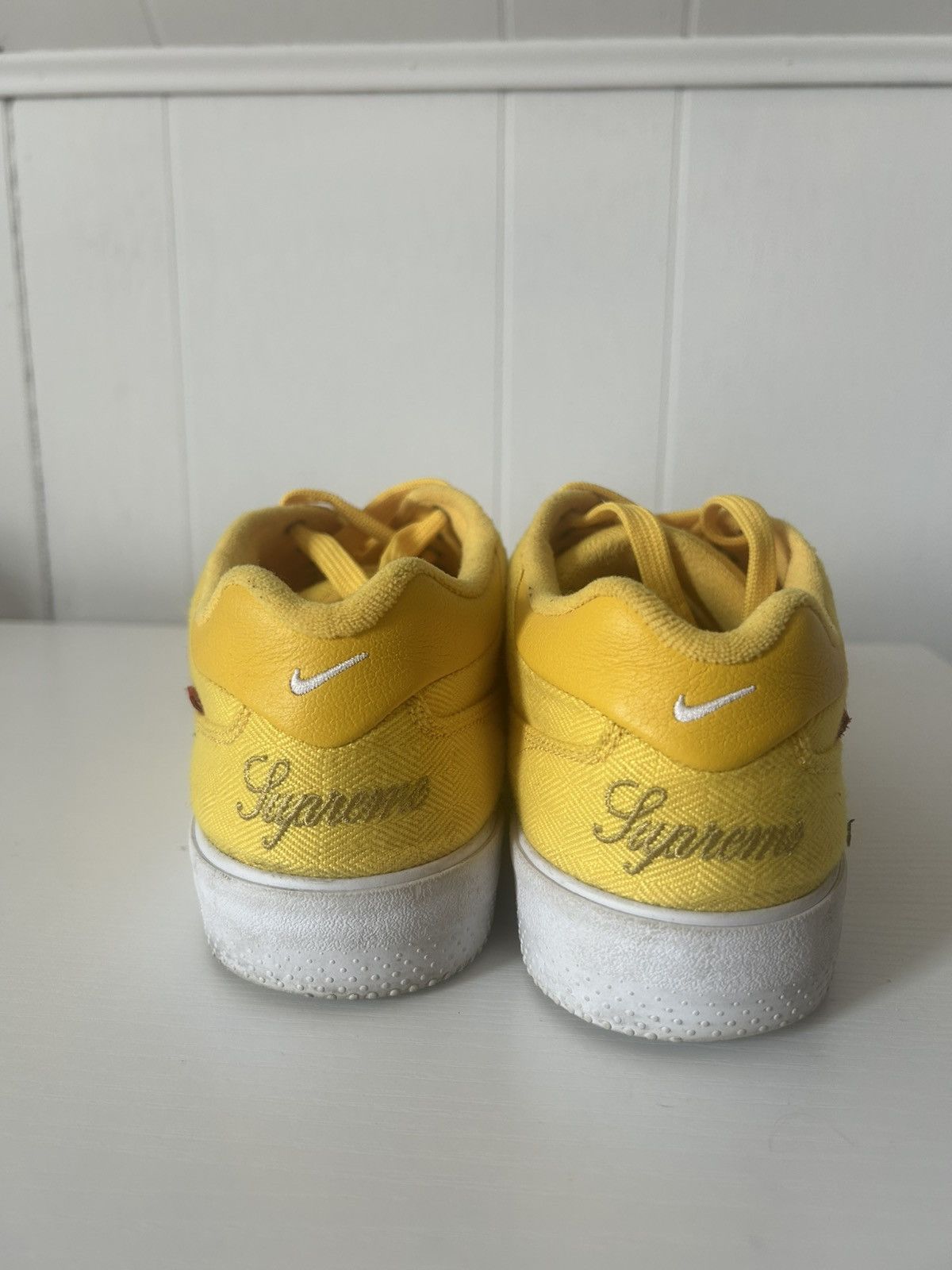 Nike × Supreme Supreme x Nike SB GTS QS 2015 Size US 10.5 / EU 43-44 - 4 Thumbnail