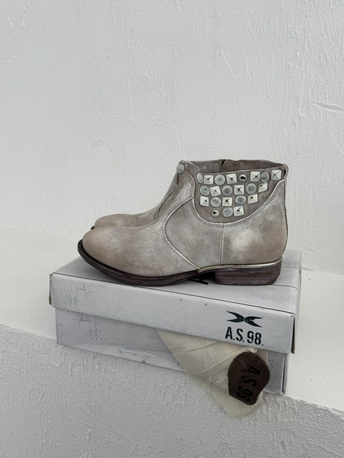 A.S.98 New Archival AS98 Boots Margiela Sample Size US 7.5 / EU 40-41 - 2 Thumbnail