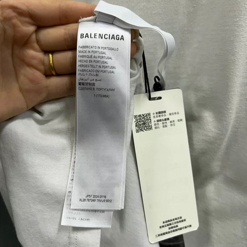 Balenciaga Balenciaga Heart Letter Printed Short Sleeve Size US S / EU 44-46 / 1 - 4 Thumbnail