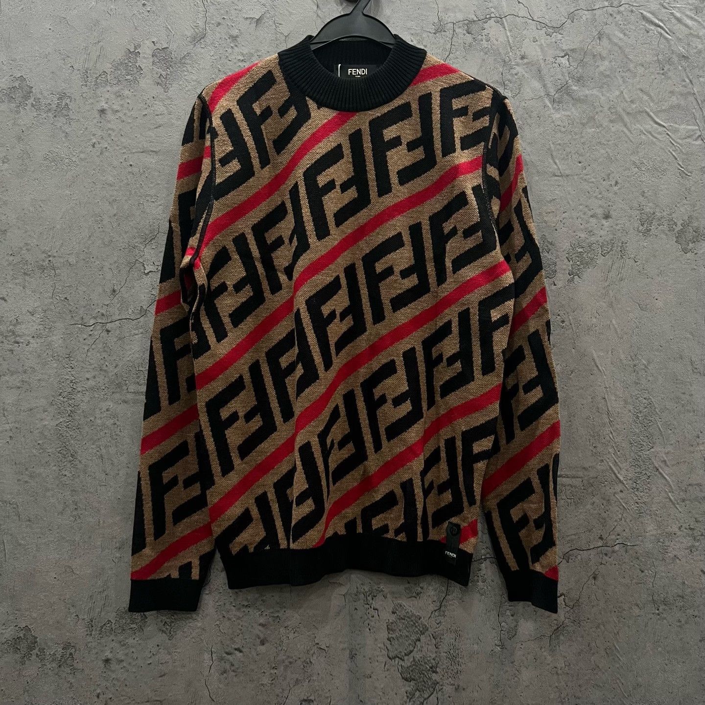 Fendi FENDI Logo-Patterned Knit Sweater Size US S / EU 44-46 / 1 - 1 Thumbnail