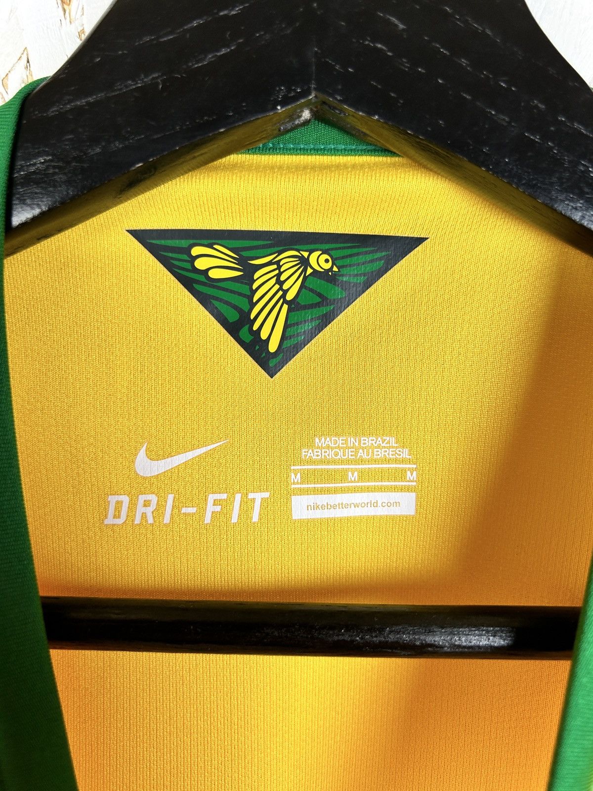 Nike Nike Brazil CBF 2014 Home World Cup Soccer Jersey Yellow M Size US M / EU 48-50 / 2 - 8 Thumbnail