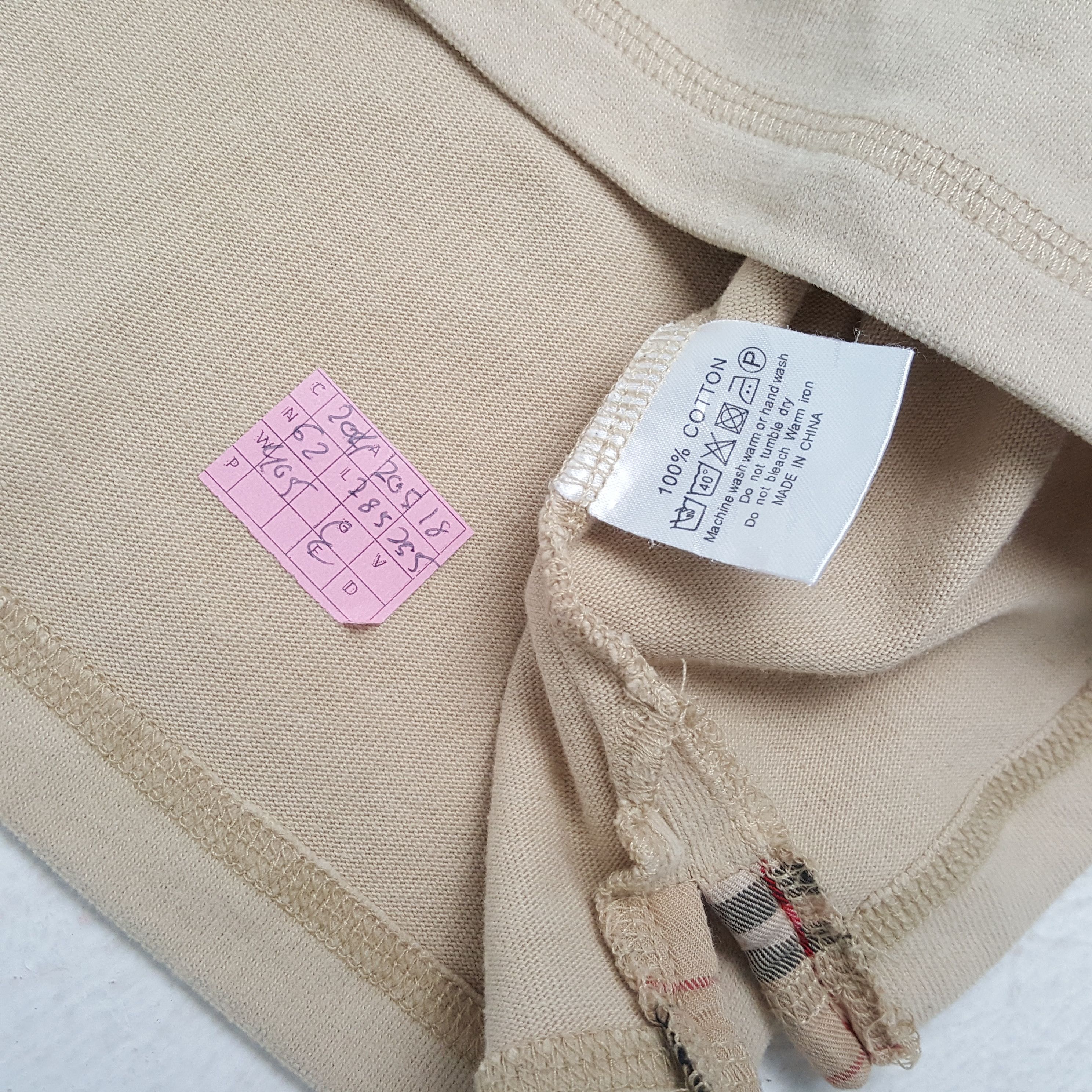 Burberry × Vintage BURBERRY LONDON Tshirt Nova Check Design Style Size US M / EU 48-50 / 2 - 6 Thumbnail