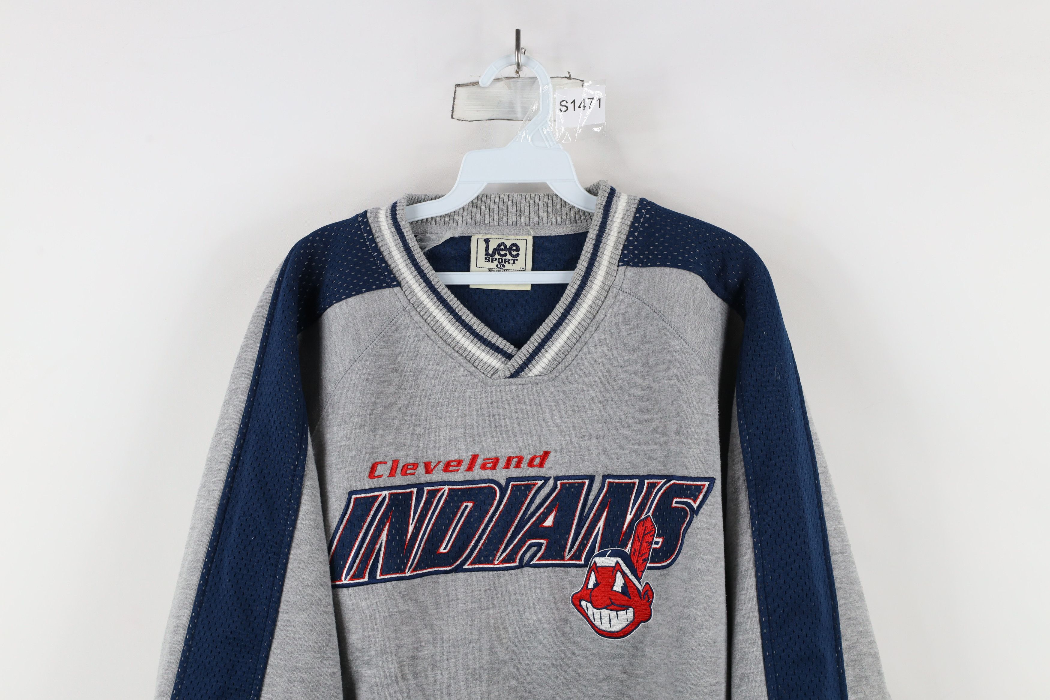 Vintage Vintage 90s Chief Cleveland Indians Baseball Sweatshirt Size US XL / EU 56 / 4 - 2 Thumbnail