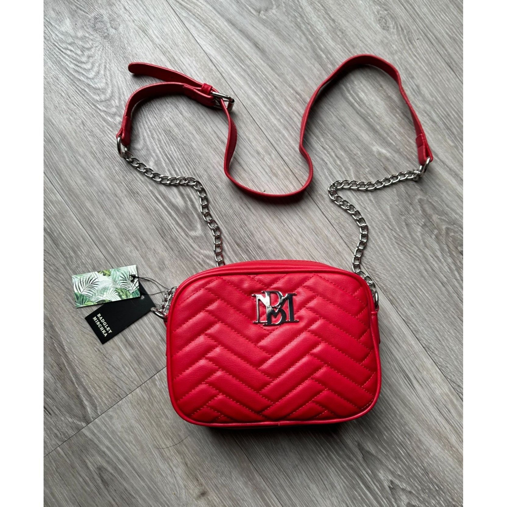 Badgley Mischka Cute & Fun Badgley Mishka Red Camera Crossbody Bag with Slip Size ONE SIZE - 11 Thumbnail