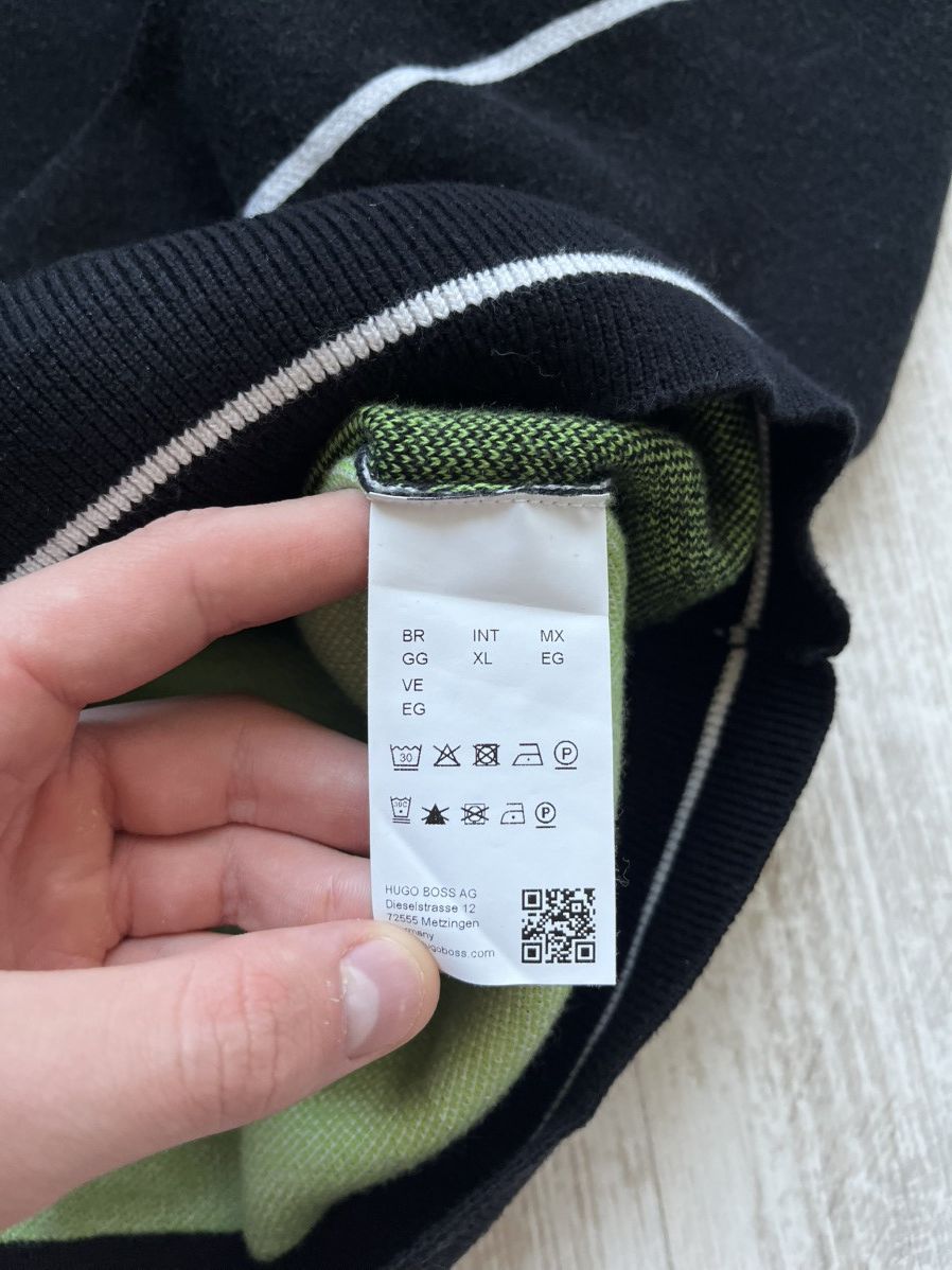 Hugo Boss HUGO OVERSIZED-FIT LOGO WOOL SWEATER 1/4 ZIPPED NECKLINE Size US XL / EU 56 / 4 - 8 Thumbnail