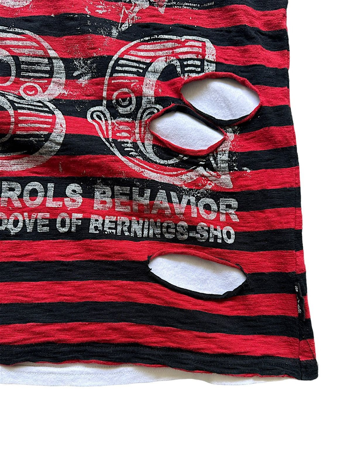 BERNINGS SHO 00's Bernings Sho distressed gothic vkei punk tee Size US M / EU 48-50 / 2 - 7 Thumbnail