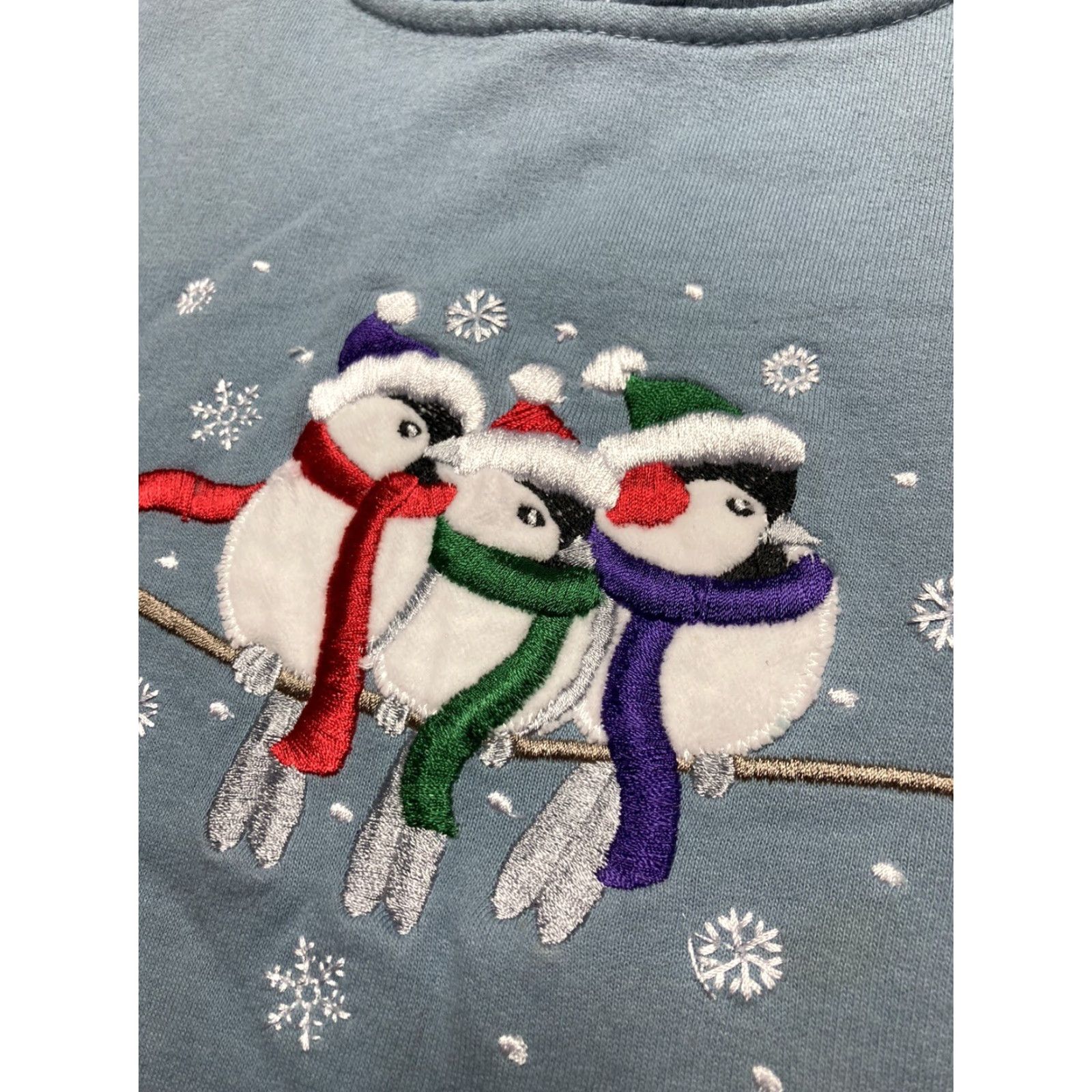 Vintage VINTAGE Sweatshirt Men Medium Blue Christmas Penguins Birds Holiday Crewneck Pullover Snow 20” Pit to Pit 24” Length Size US M / EU 48-50 / 2 - 3 Thumbnail
