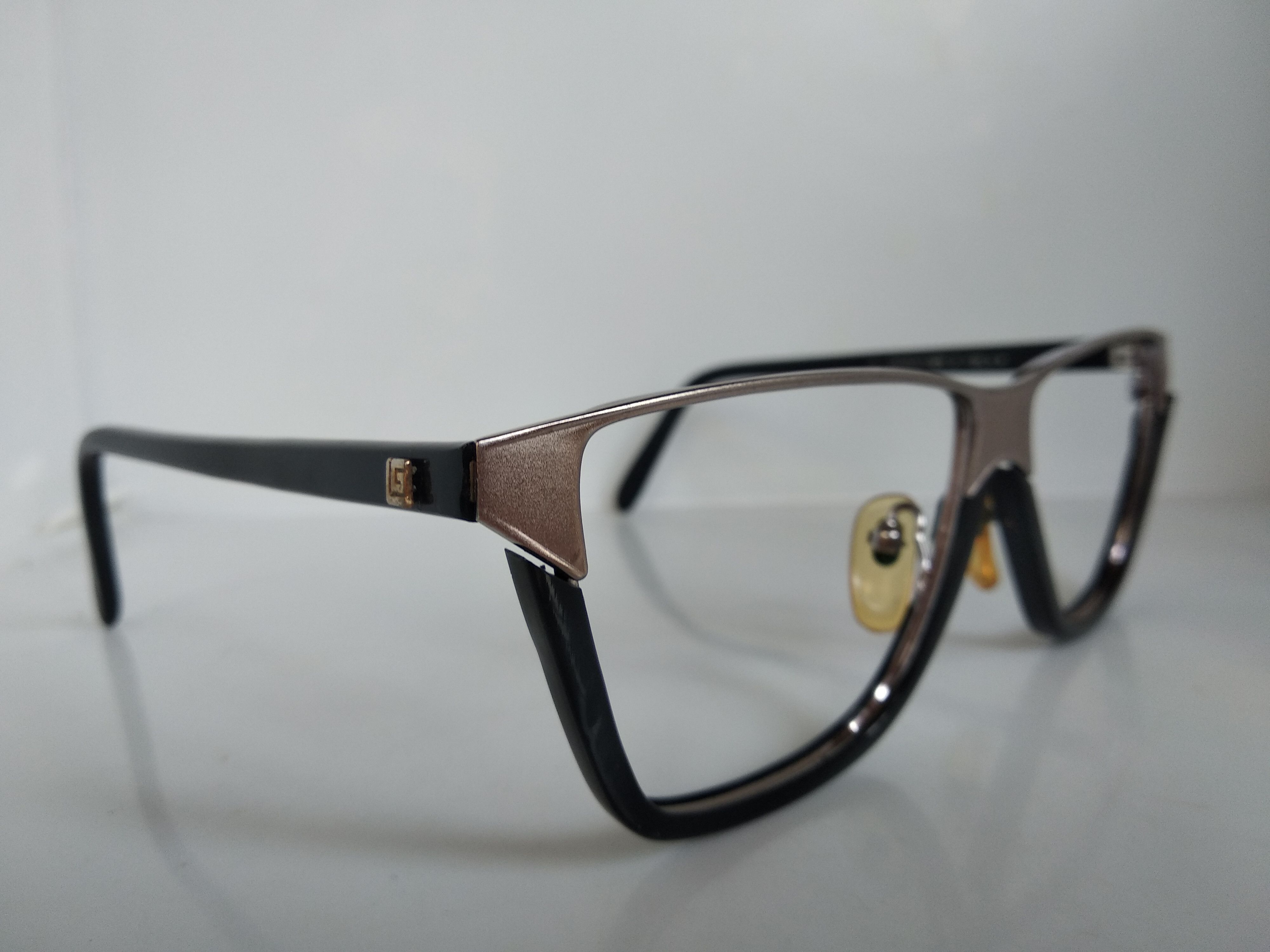 Guy Laroche Vintage Guy Laroche Paris GL-Sensation Eyeglasses Frame Size ONE SIZE - 2 Thumbnail