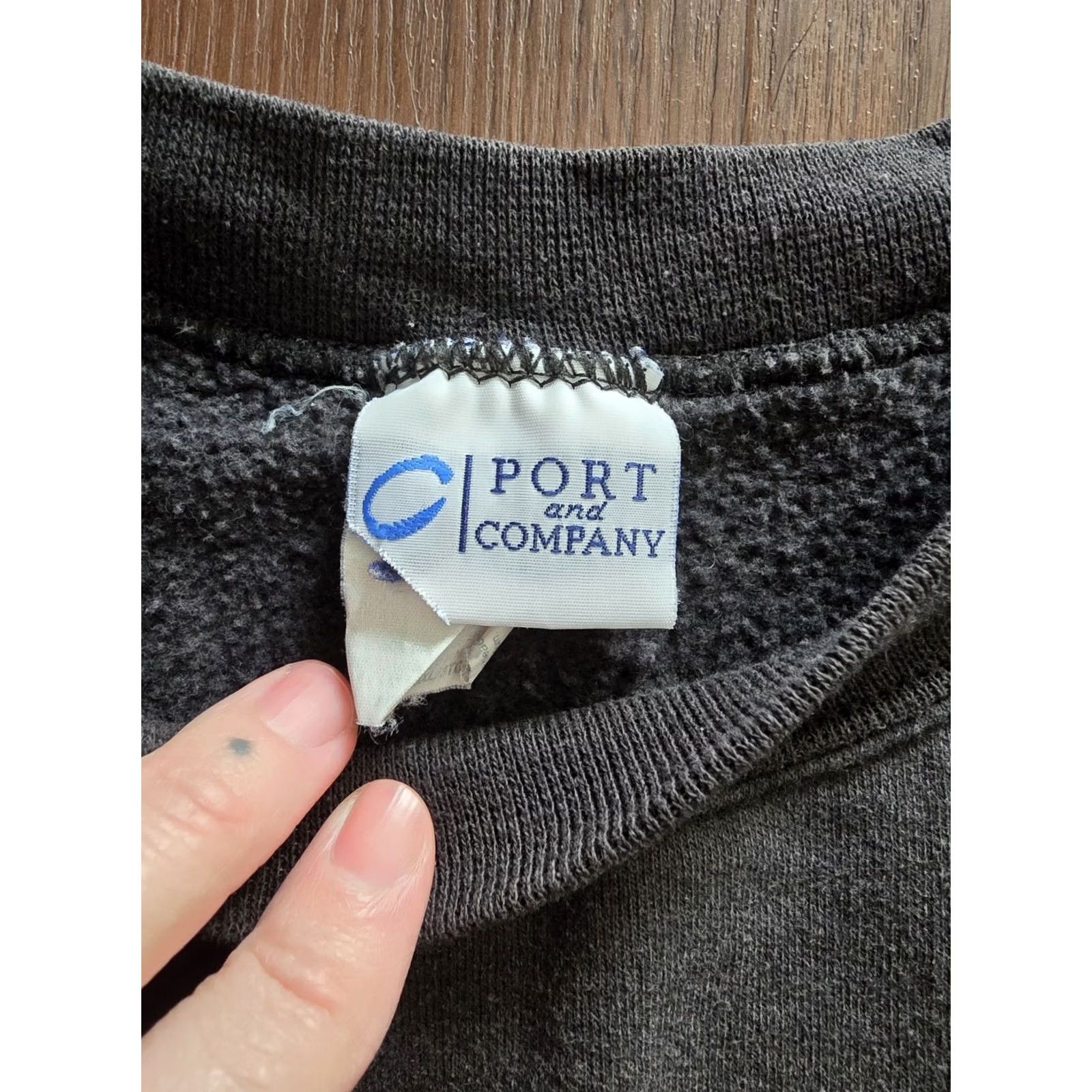 Vintage VINTAGE Port and Company Black Embroidered Sweatshirt 3XL Louisian a New Orleans French Quarter 1990s Mens Womens Girls Boys Womens Size US XXL / EU 58 / 5 - 4 Thumbnail
