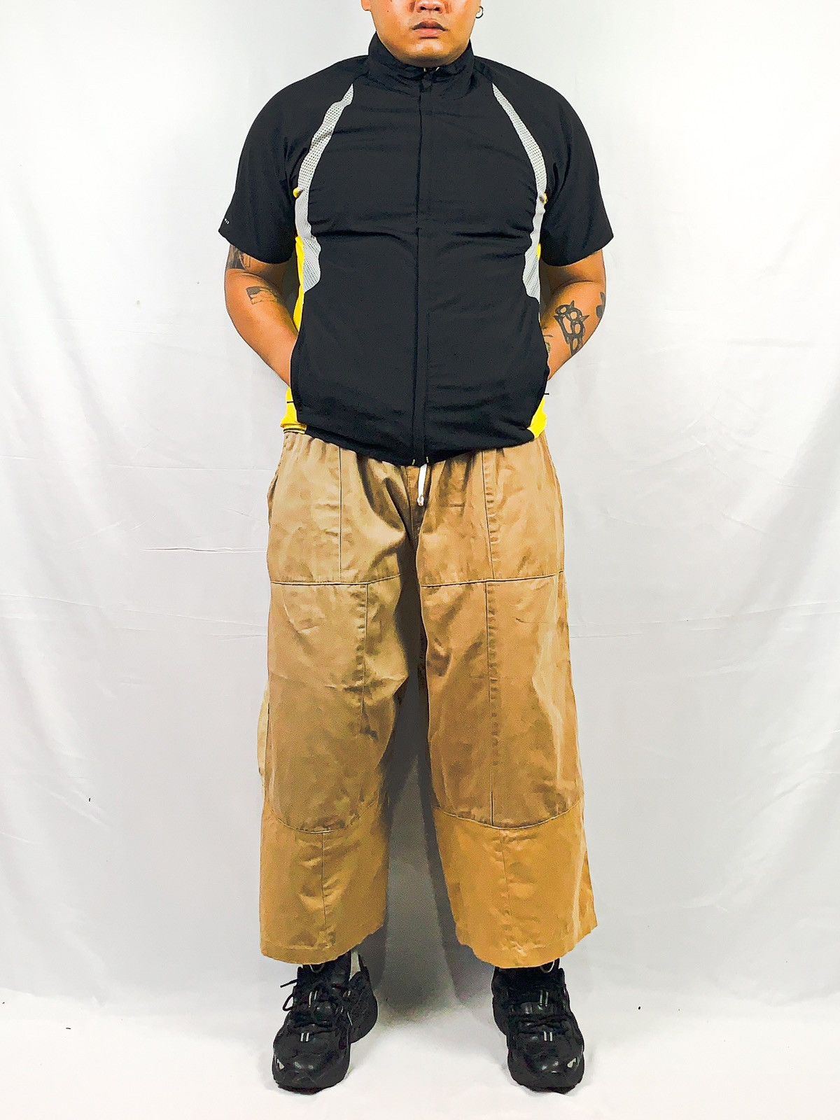 Nike 2000s Nike Rare Tech Training Nylon Colorblok Zip Tee Size US L / EU 52-54 / 3 - 2 Thumbnail