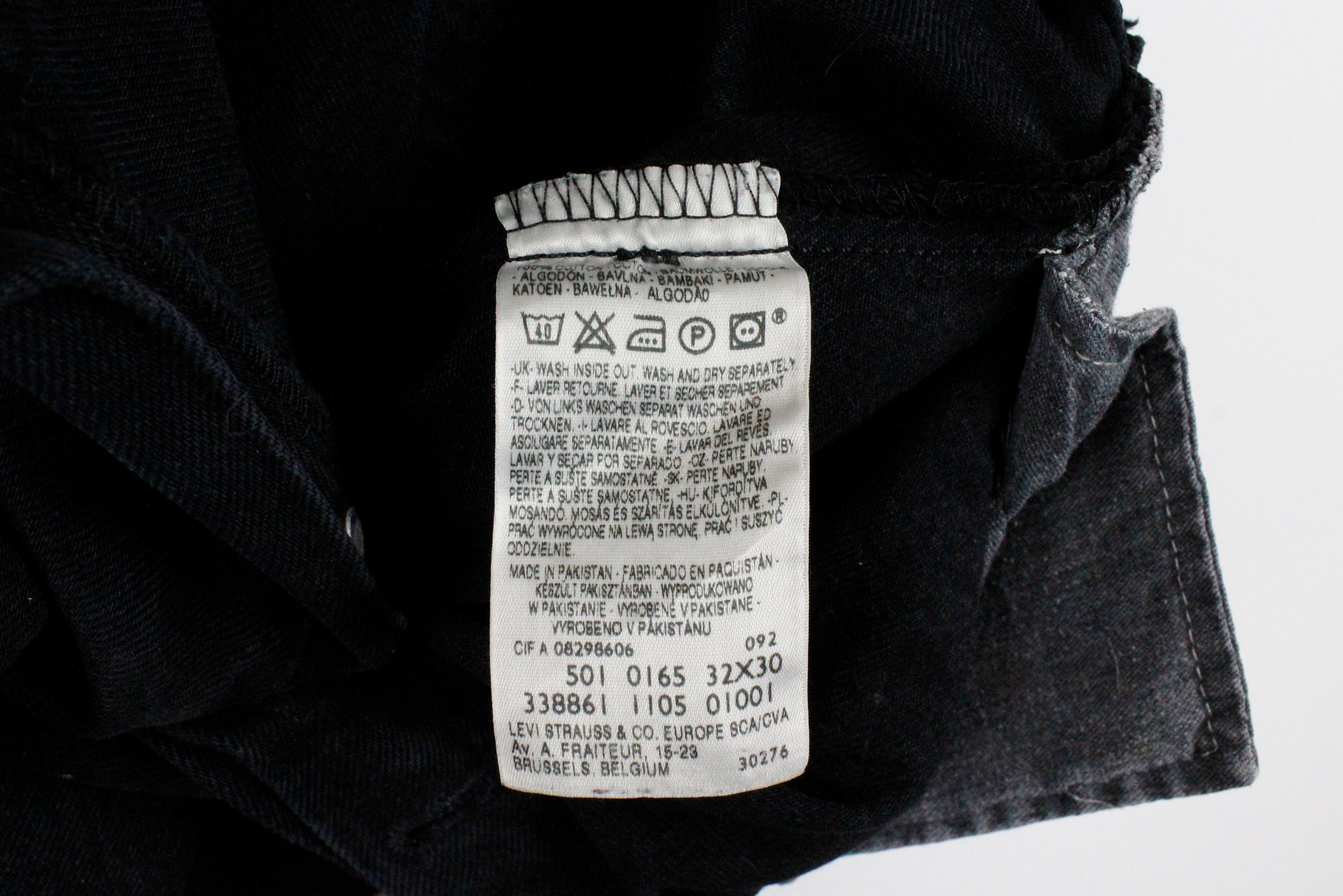 Levi's Vintage Levis 501 Red Tab Jeans Black Denim Pants Y2K Size US 32 / EU 48 - 7 Thumbnail