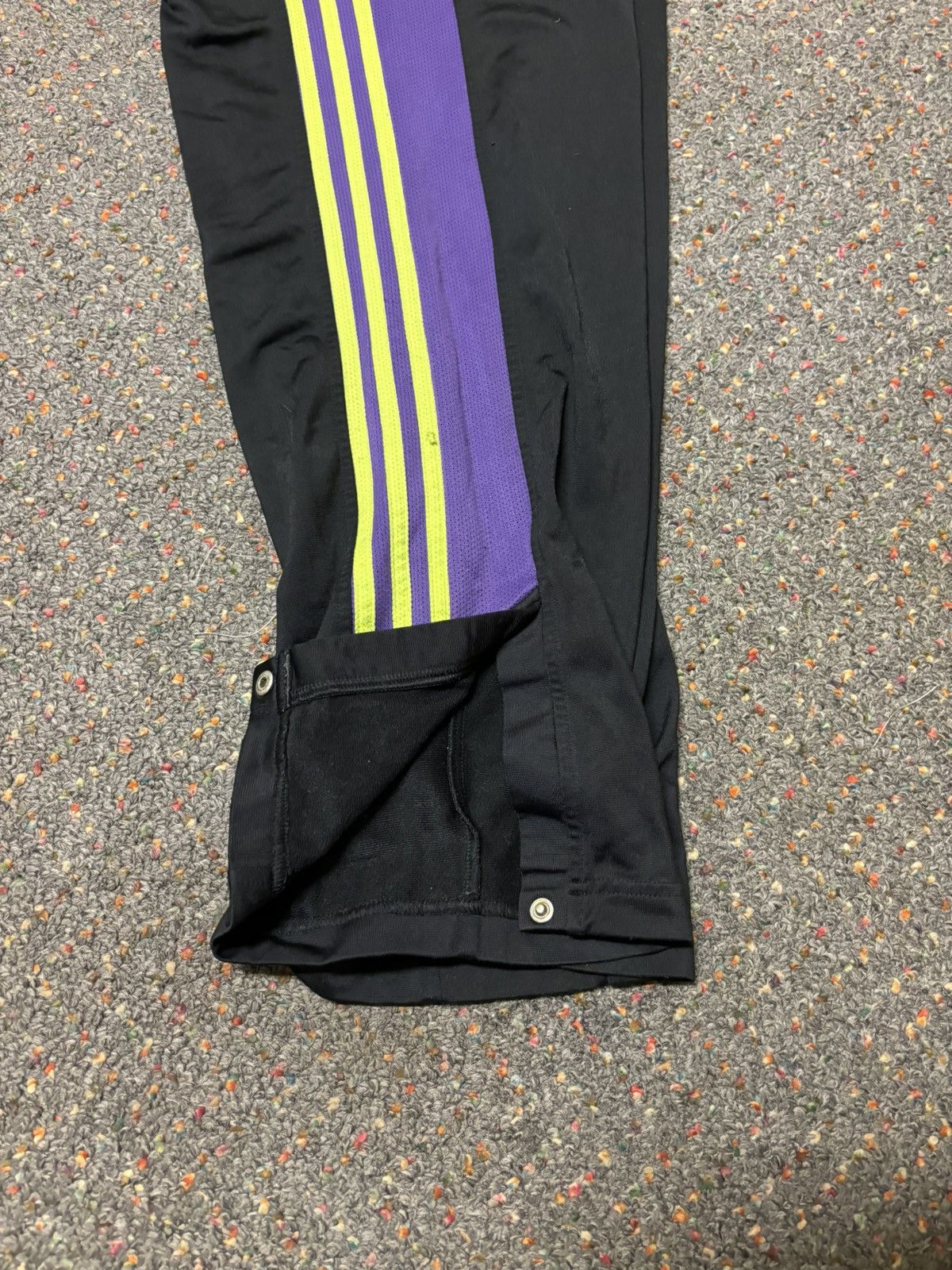 Adidas × Vintage Vintage flare adidas pants Size US 30 / EU 46 - 3 Thumbnail