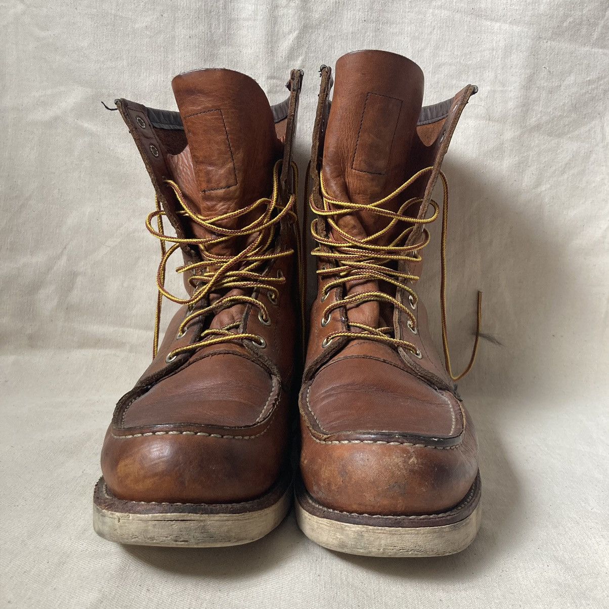 Red wing boots 877 on sale