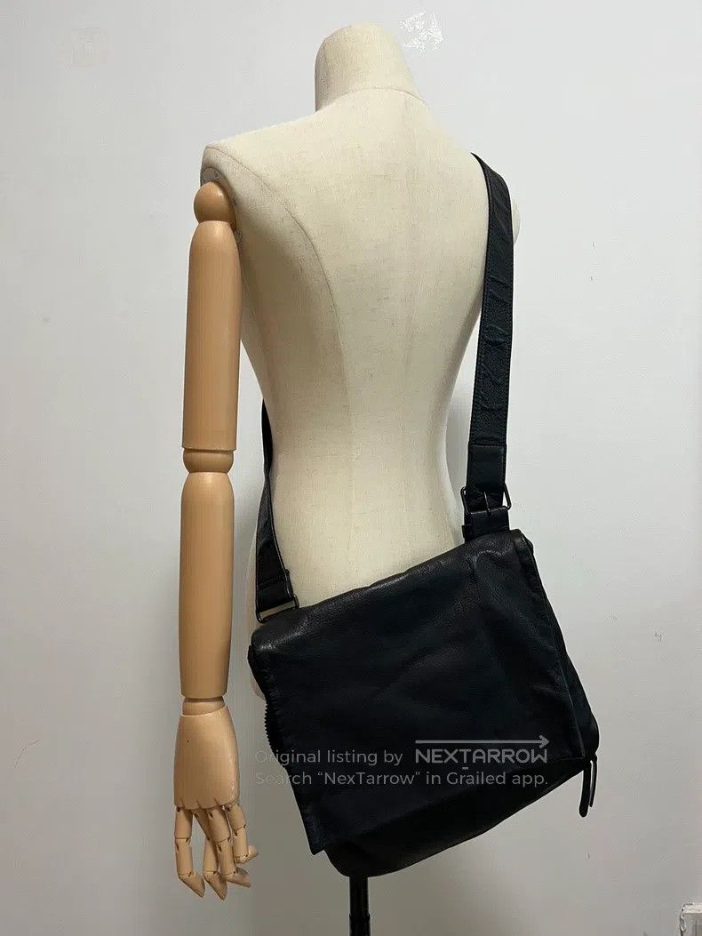 Yohji Yamamoto Yohji Yamamoto Crossbody bag, black, leather Size ONE SIZE - 1 Thumbnail