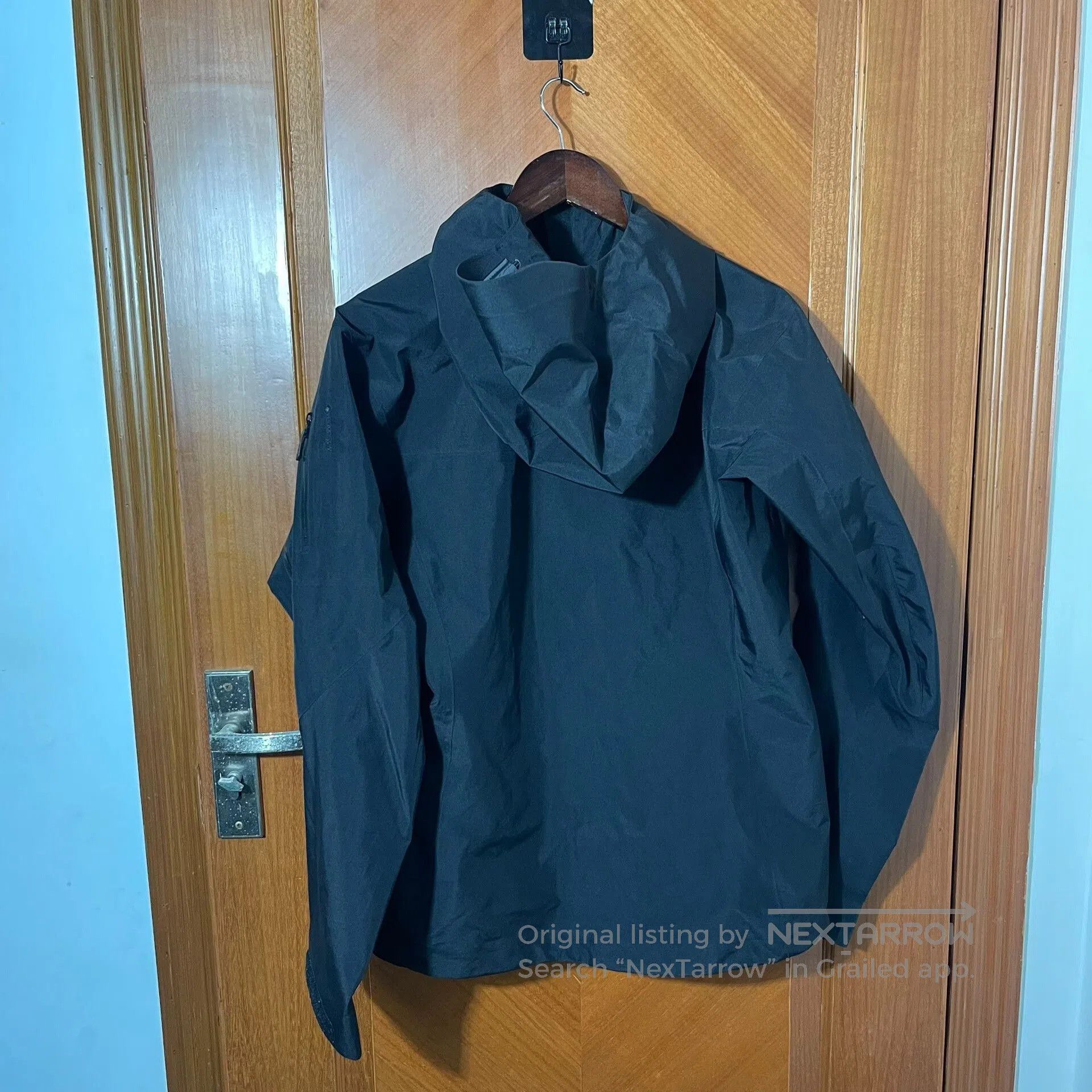 Arc'teryx Arcteryx Alpha SV Women's Jacket Black. Size M / US 6-8 / IT 42-44 - 8 Thumbnail