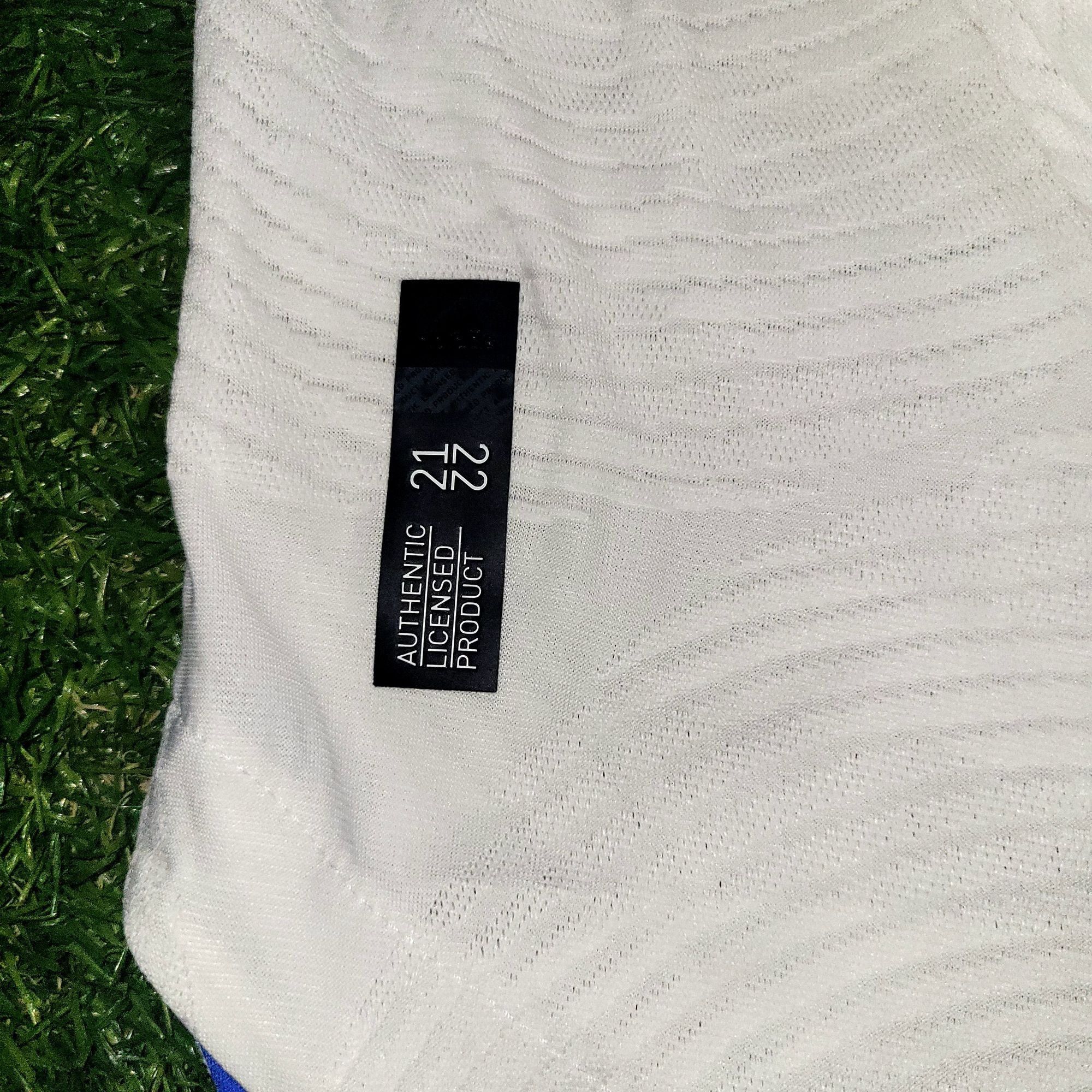 Adidas Kroos Real Madrid 2021 2022 FINAL Long Sleeve Soccer Jersey Size US XL / EU 56 / 4 - 6 Thumbnail