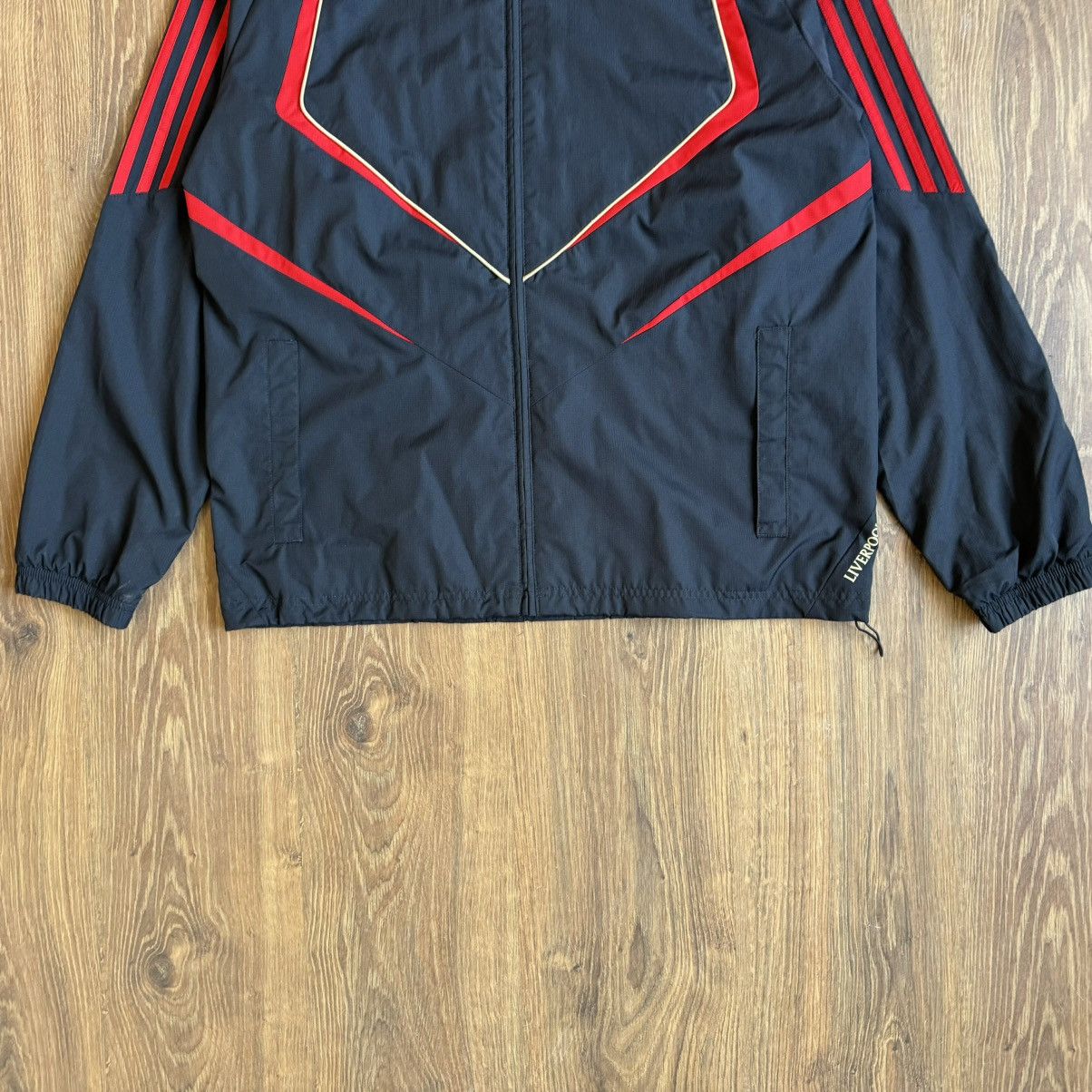 Adidas Vintage Adidas Liverpool Football Jacket Soccer Mens Size US S / EU 44-46 / 1 - 3 Thumbnail