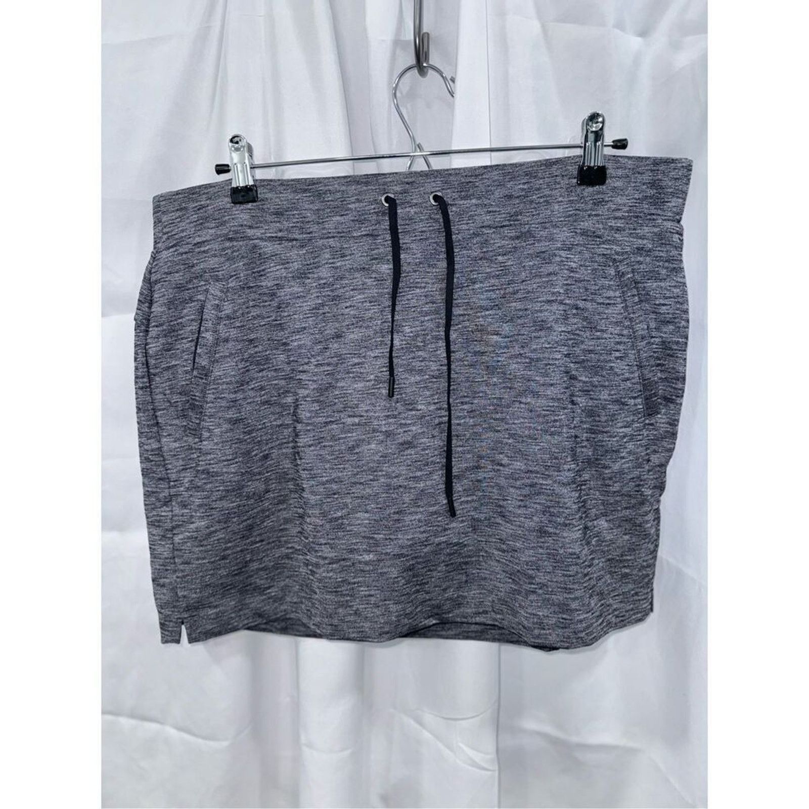 Athleta Athleta Gray Heathered Athleisure Skort | Sz L Size 29" - 2 Thumbnail