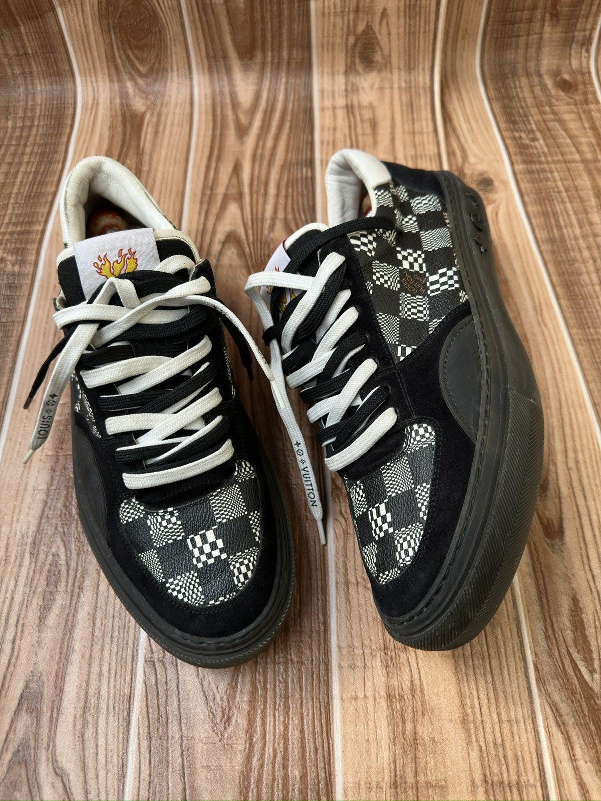 Louis Vuitton LV Ollie Black Plaid Monogram Sneakers Size US 10 / EU 43 - 11 Thumbnail