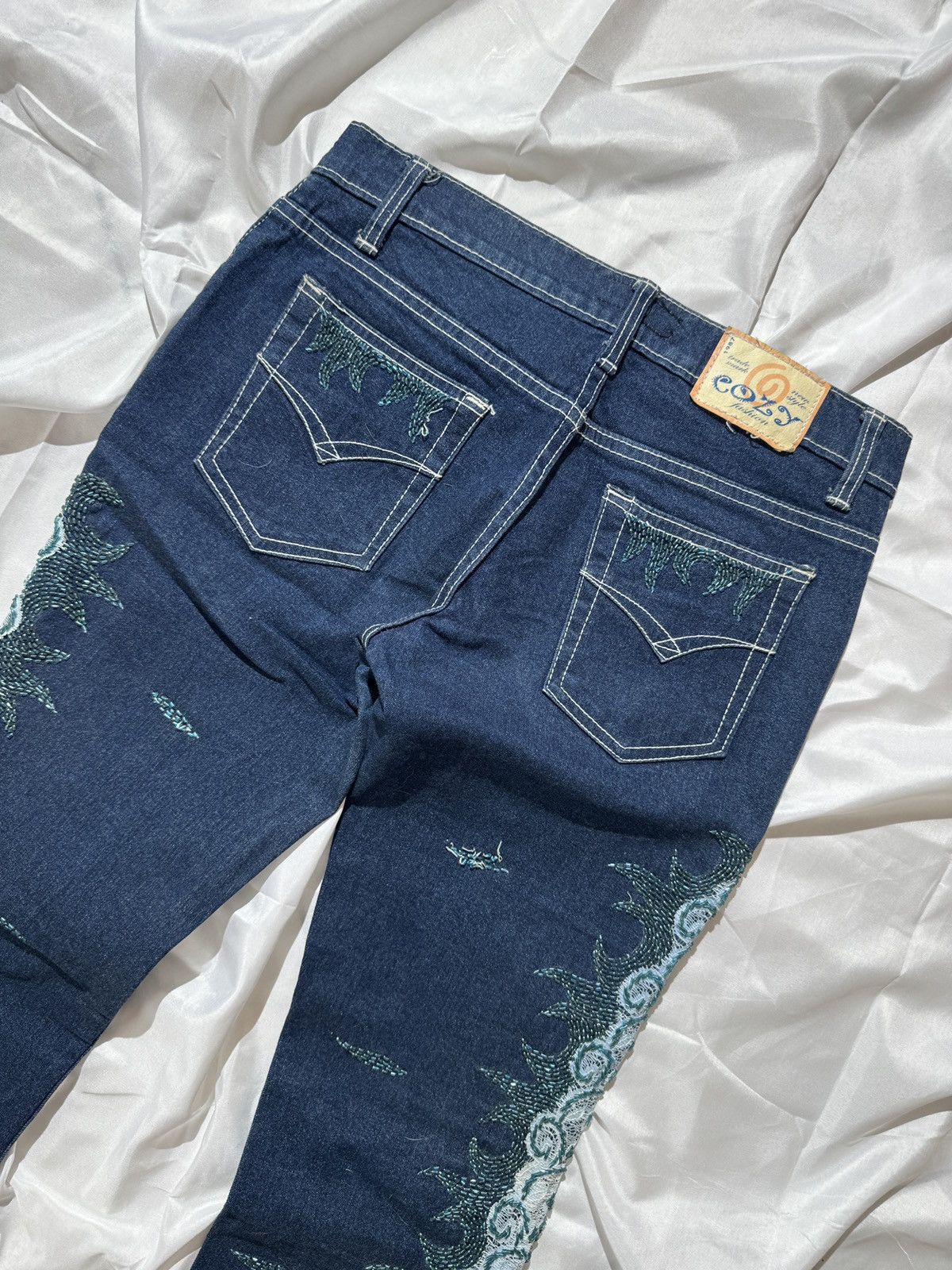 Hysteric Glamour Vintage Pearl Details Super Flared Jeans Size 28" / US 6 / IT 42 - 8 Thumbnail