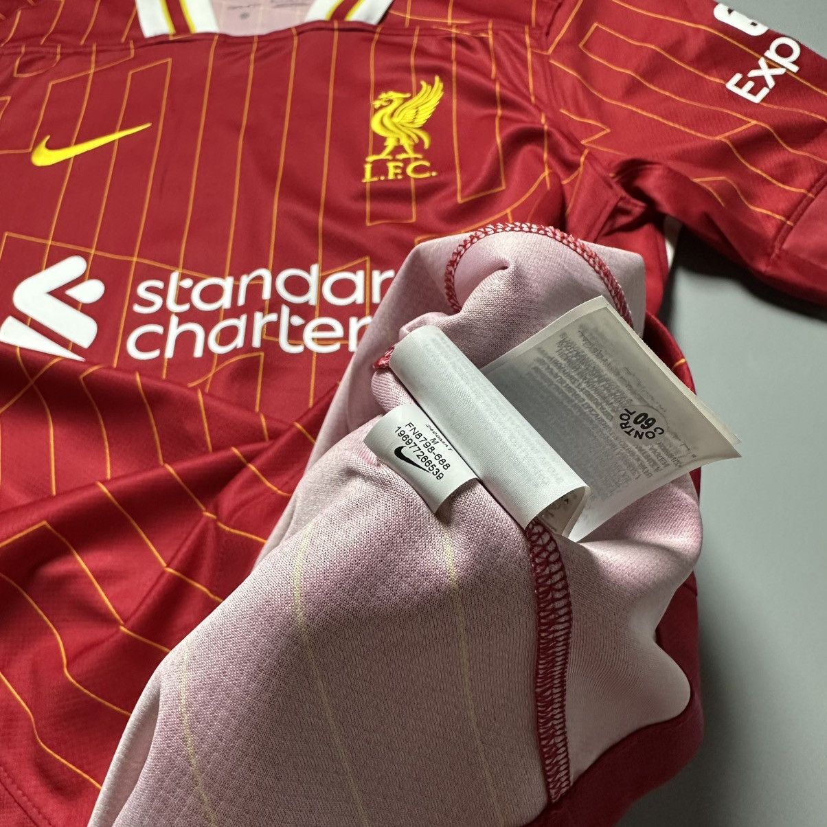 Nike LIVERPOOL NIKE 2024/2025 SOCCER HOME JERSEY #20 DIOGO JOTA Size US M / EU 48-50 / 2 - 11 Thumbnail