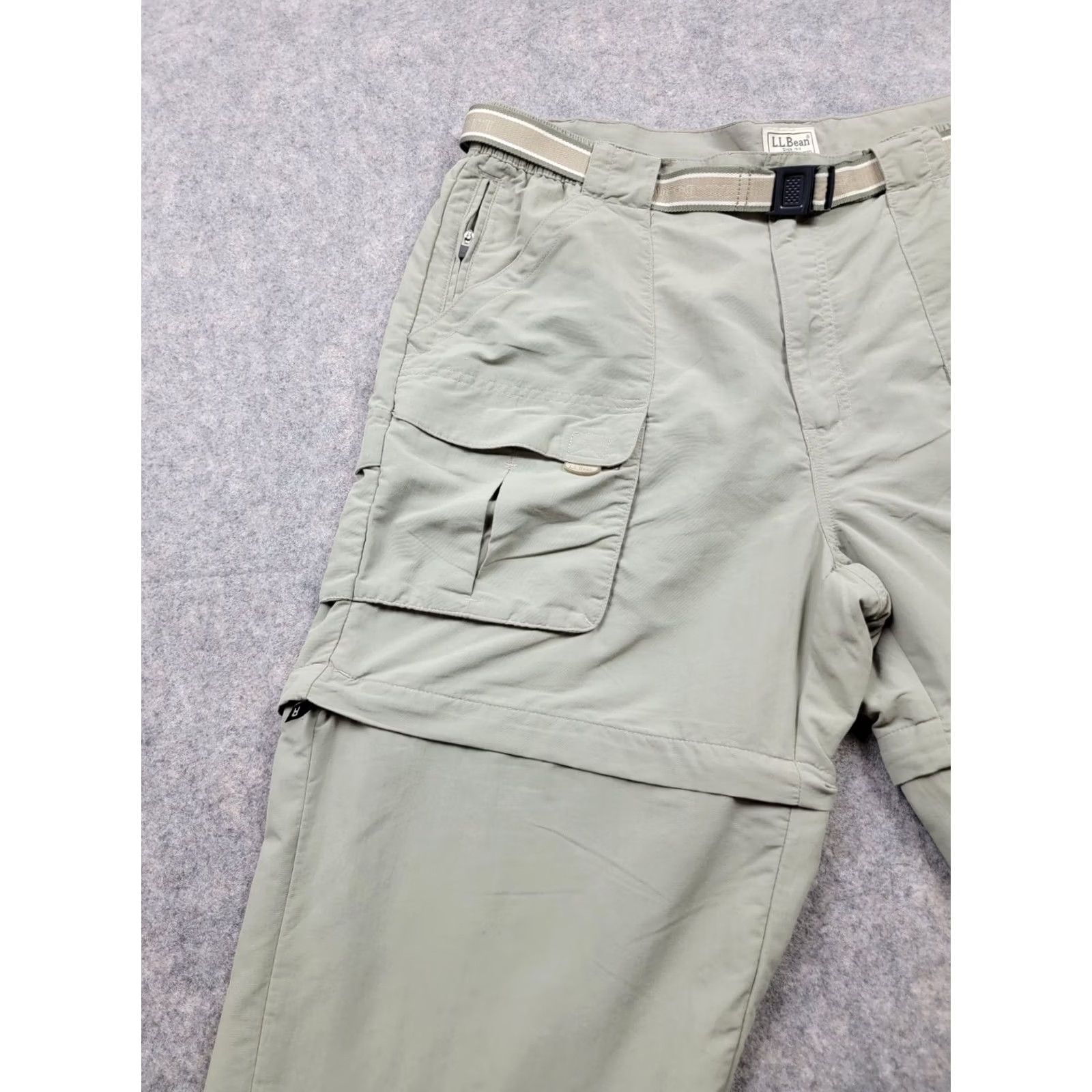 Vintage LL Bean Convertible Pants Mens Large Green Cargo Pockets Belted Outdoor Flat Front Wool? Nylon? (note: original) Size US 33 - 5 Thumbnail