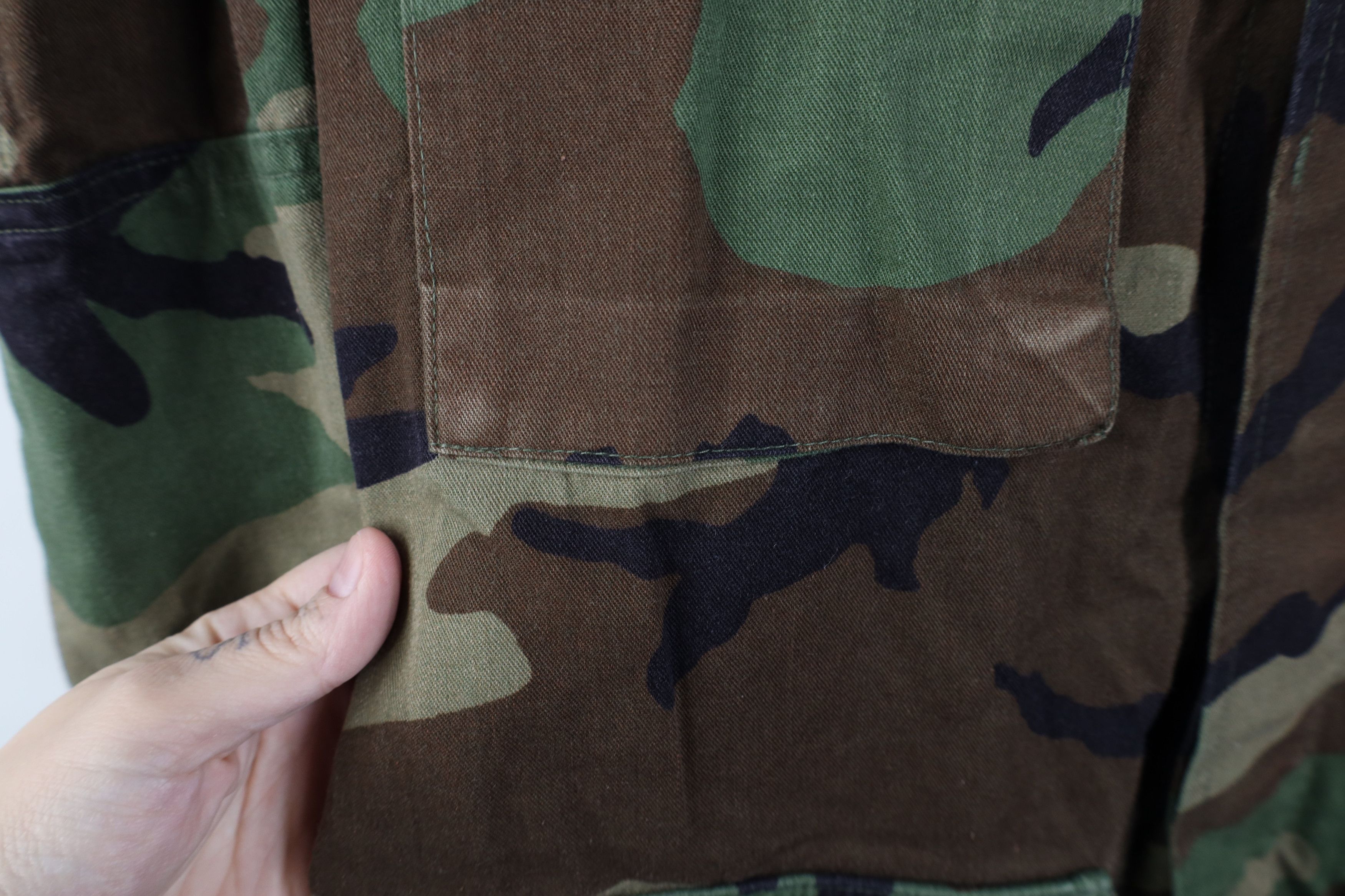 Vintage Vintage 80s USGI Stamp Woodland Camouflage Combat Jacket Size US S / EU 44-46 / 1 - 7 Thumbnail