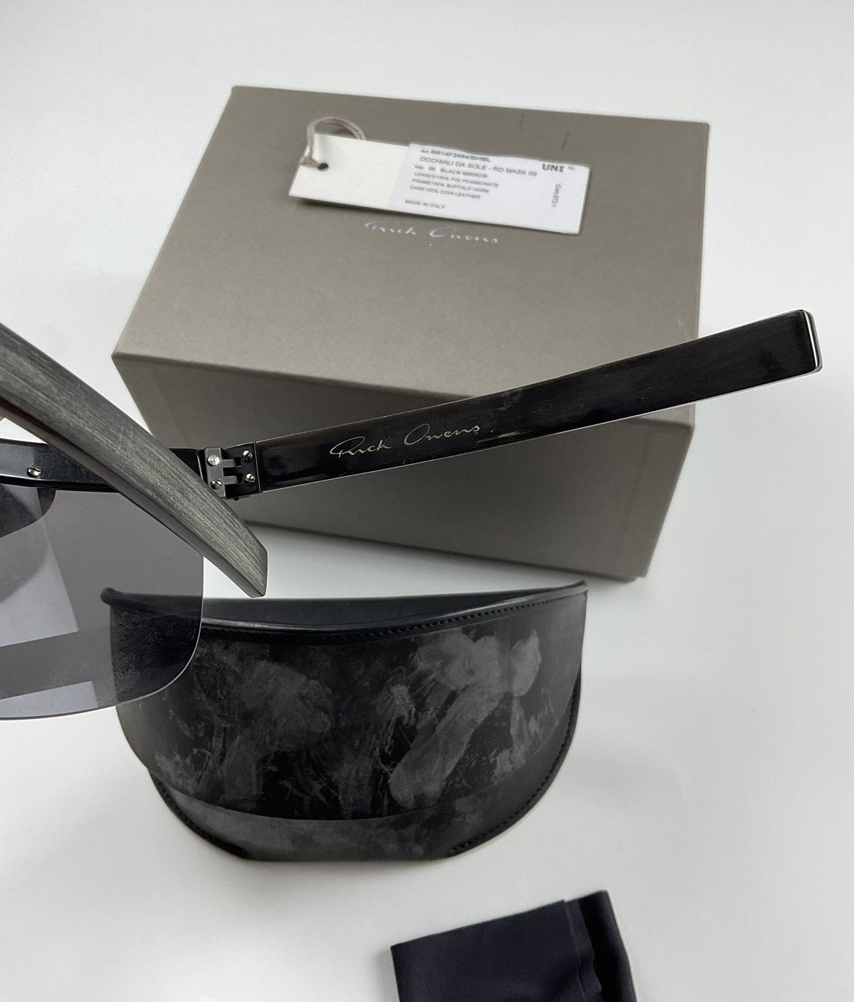 Rick Owens Rick Owens F/W'14 Moody Mask Shield Ram Horn Sunglass Size ONE SIZE - 10 Thumbnail