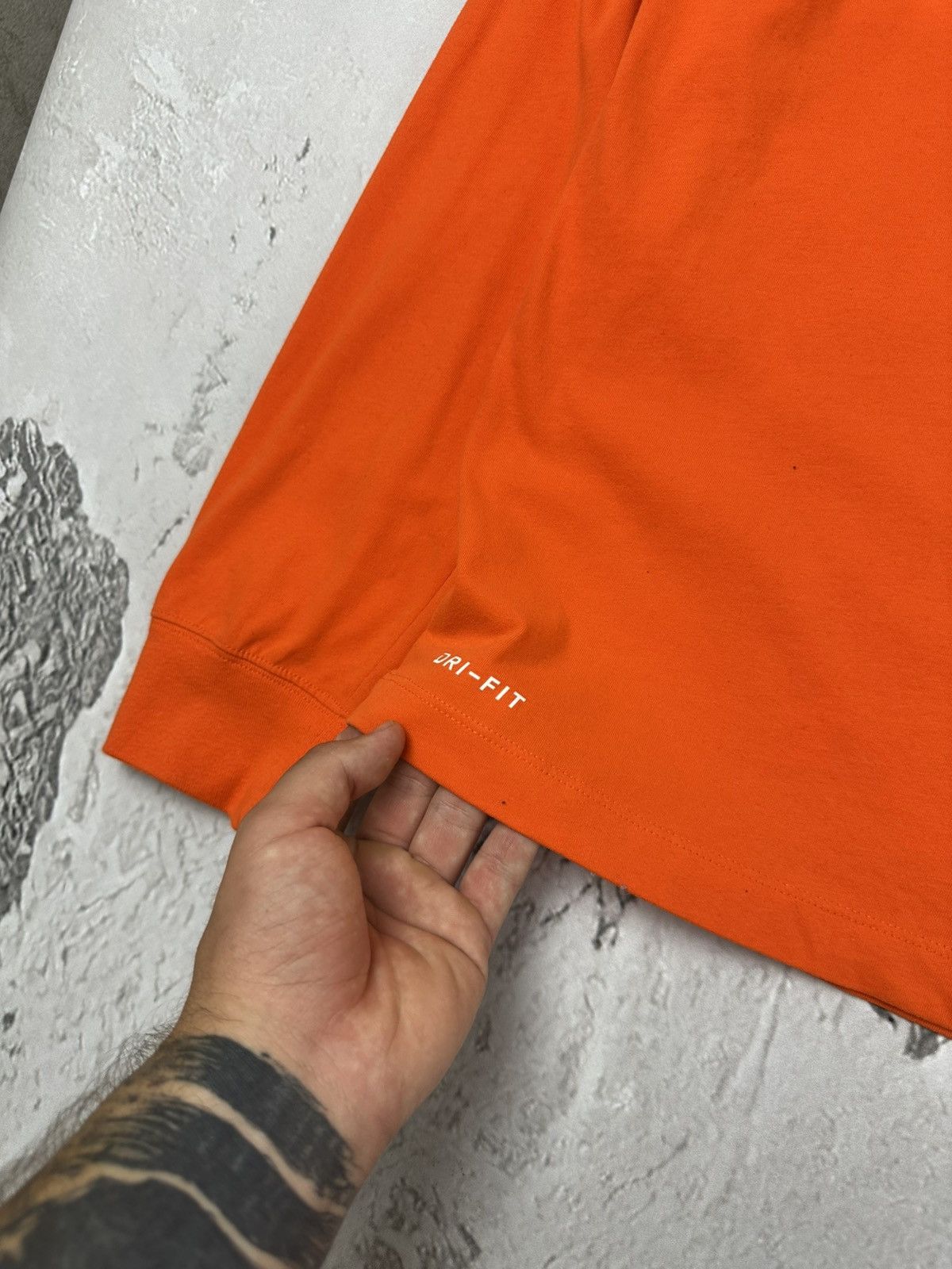 Nike Nike Dolphins NFL Team Long Sleeve Dri-Fit Orange Size US L / EU 52-54 / 3 - 6 Thumbnail