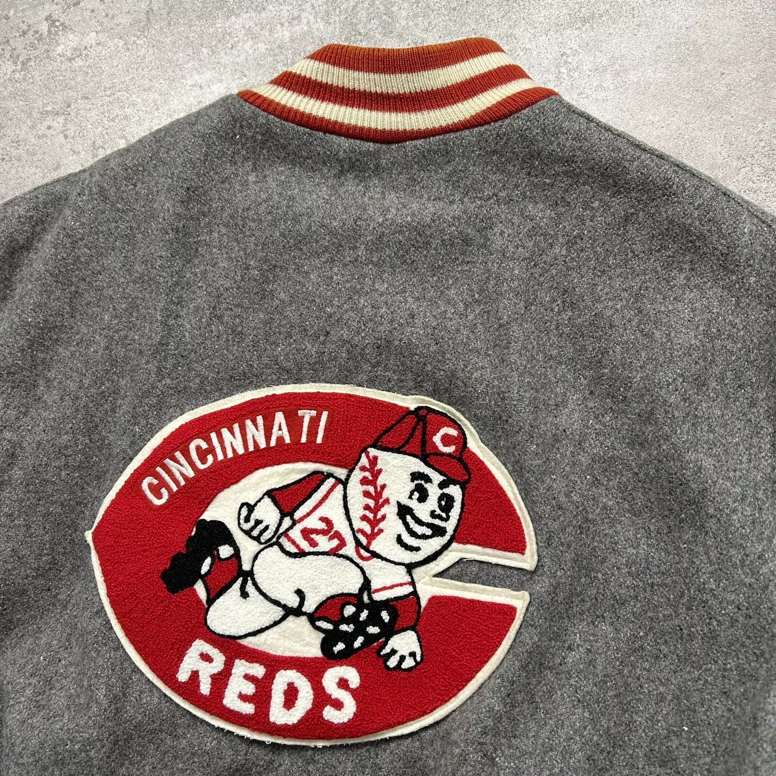 MLB × Vintage CINCINNATI REDS DELONG WOOL JACKET DUGOUT SIZE 42 Size US M / EU 48-50 / 2 - 3 Thumbnail