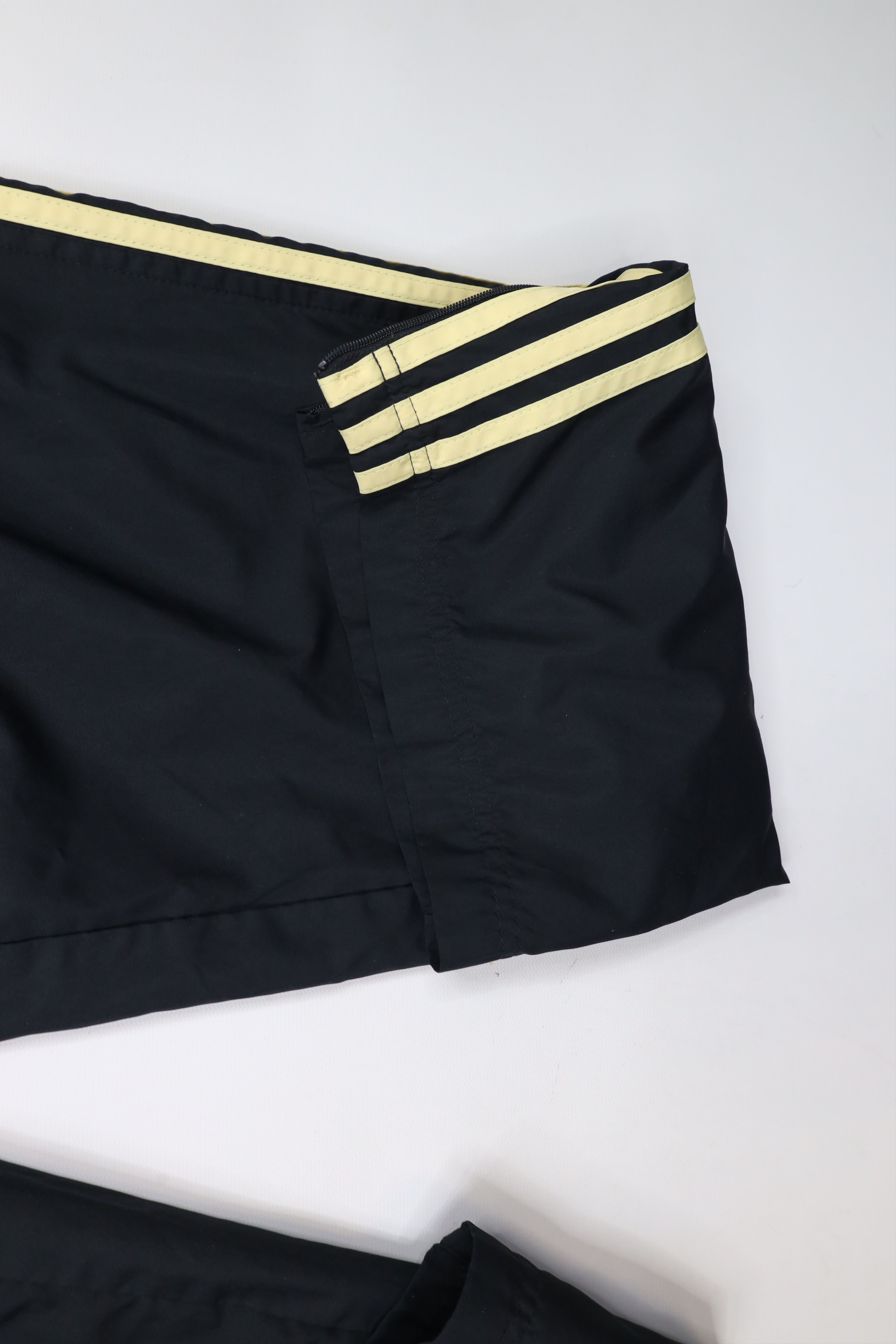 Adidas × Vintage Vintage Adidas Lined Wide Leg Windbreaker Pants Black Gold Size US 38 / EU 54 - 10 Thumbnail