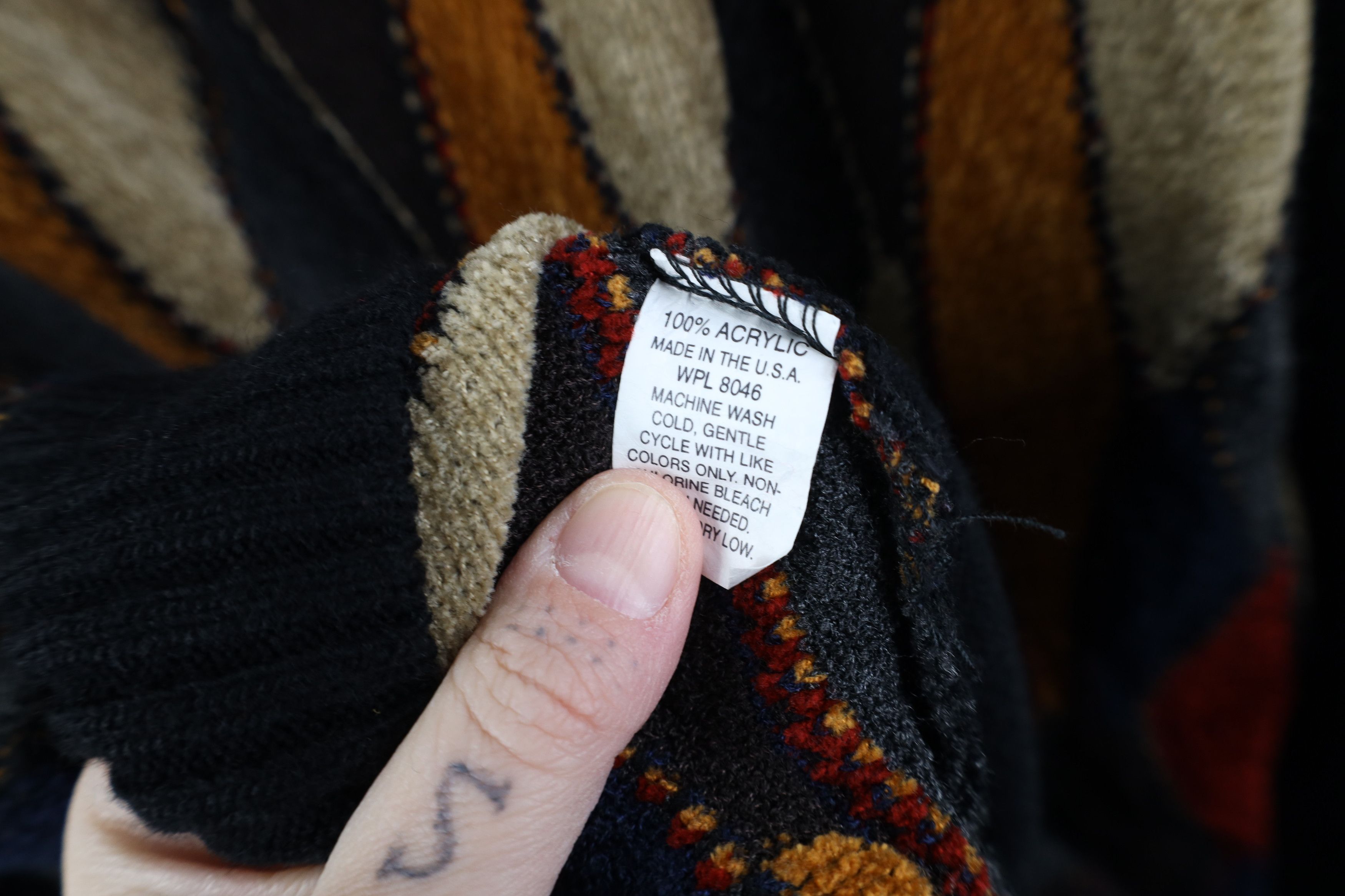 Vintage Vintage 90s Coogi Style Rainbow Knit Crewneck Sweater USA Size US XXL / EU 58 / 5 - 9 Thumbnail