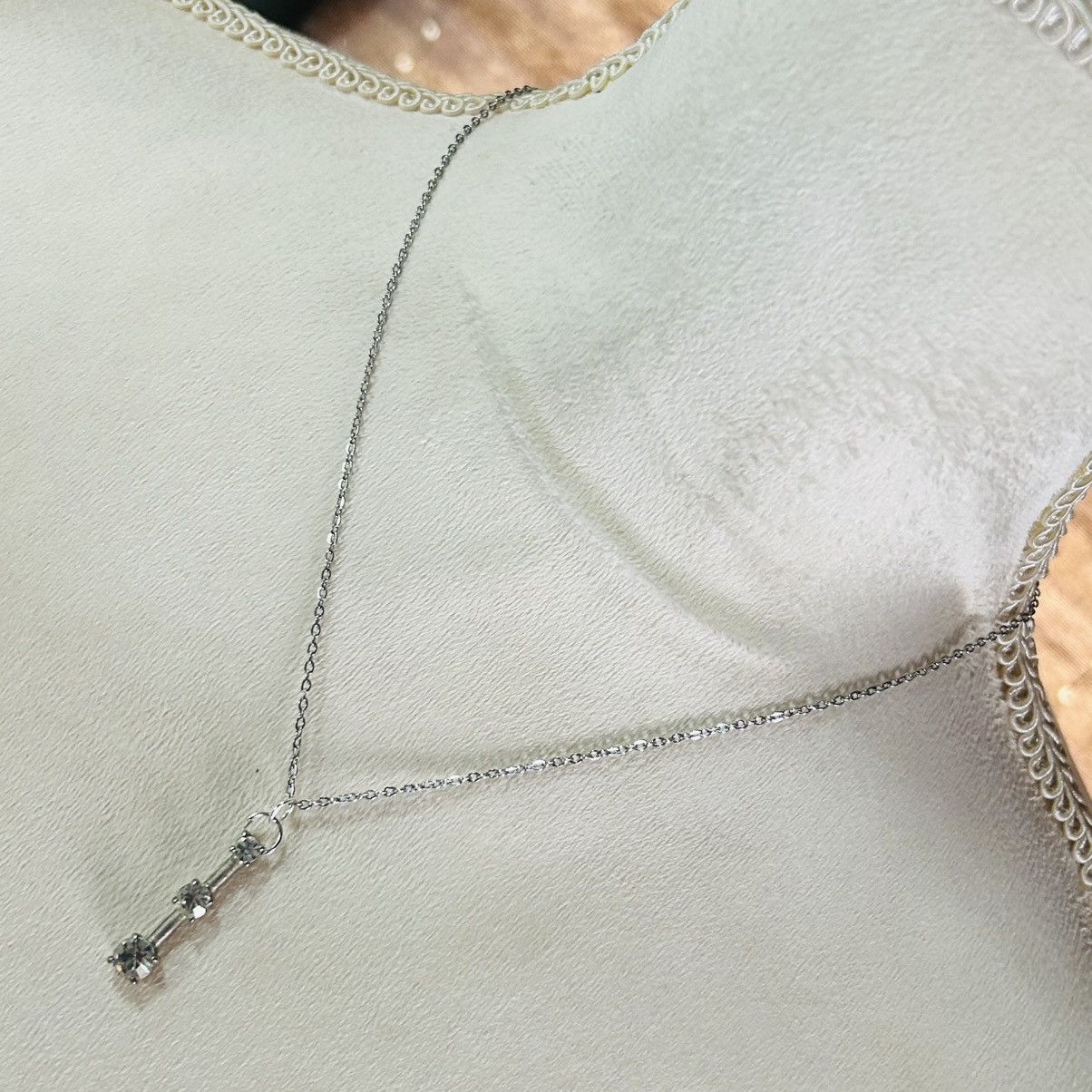 Handmade Handcrafted salvaged vintage triple graduated glass necklace Size ONE SIZE - 1 Thumbnail