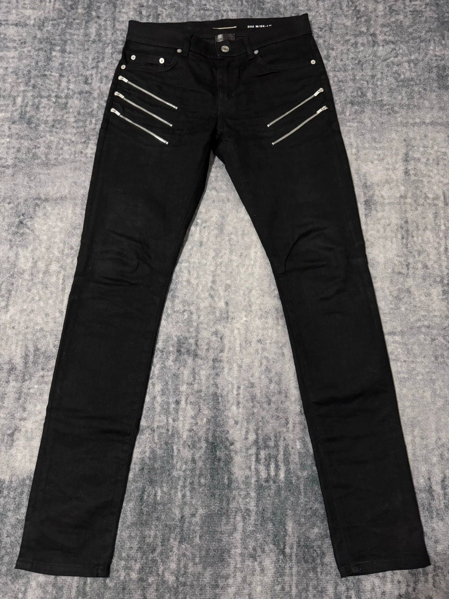 Saint Laurent Paris Authentic Saint Laurent SLP15FW Black Basic Denim Jeans Size US 29 - 1 Thumbnail