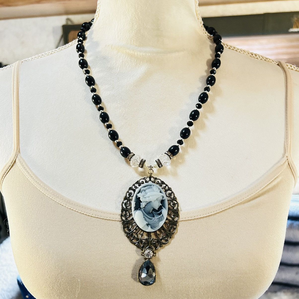 Handmade Handcrafted opalescent charcoal Victorian cameo necklace Size ONE SIZE - 2 Thumbnail