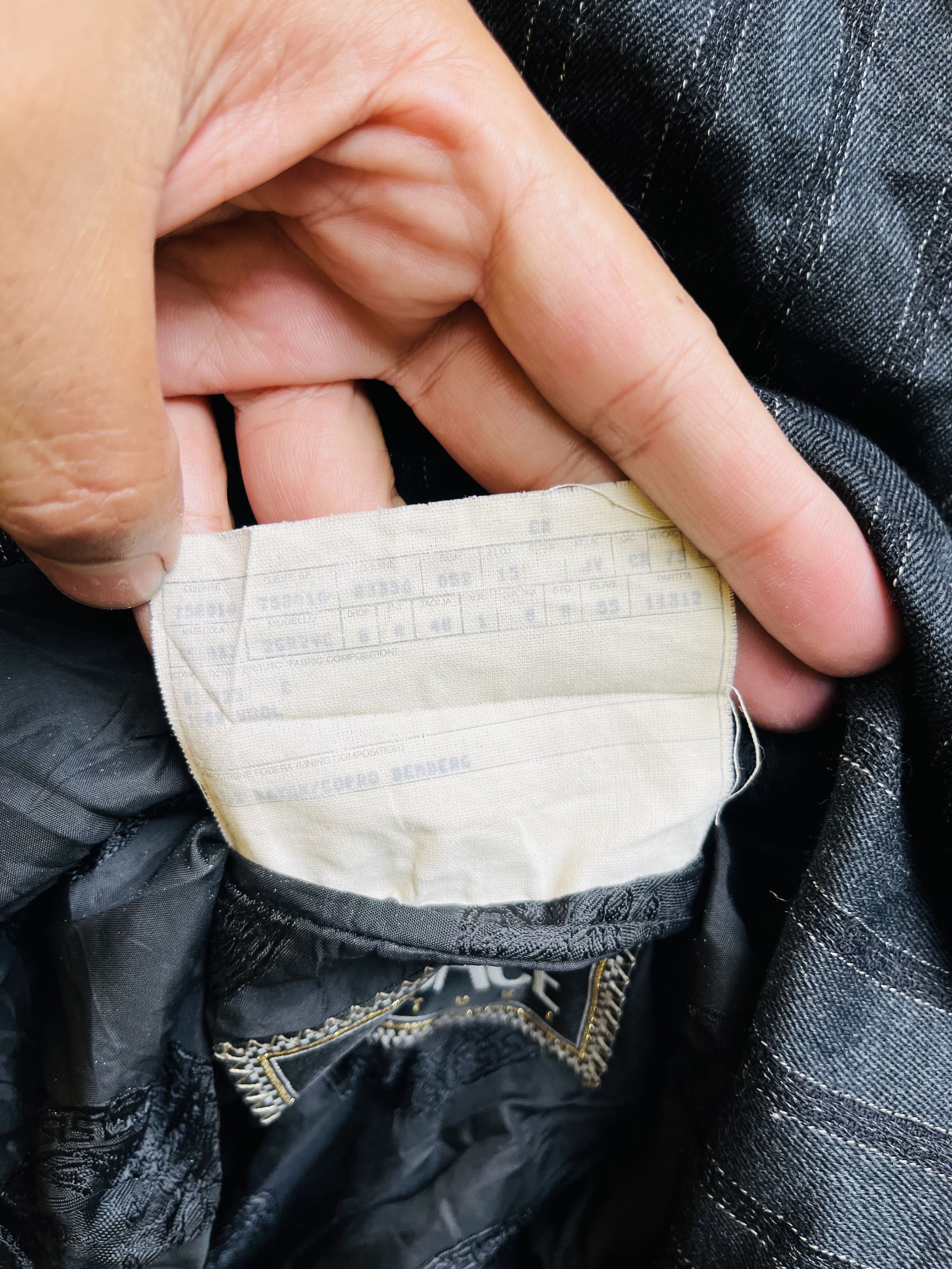 Designer × Versace × Vintage Vintage Versace Distressed Italian Designer Fashion Style Size US L / EU 52-54 / 3 - 14 Thumbnail