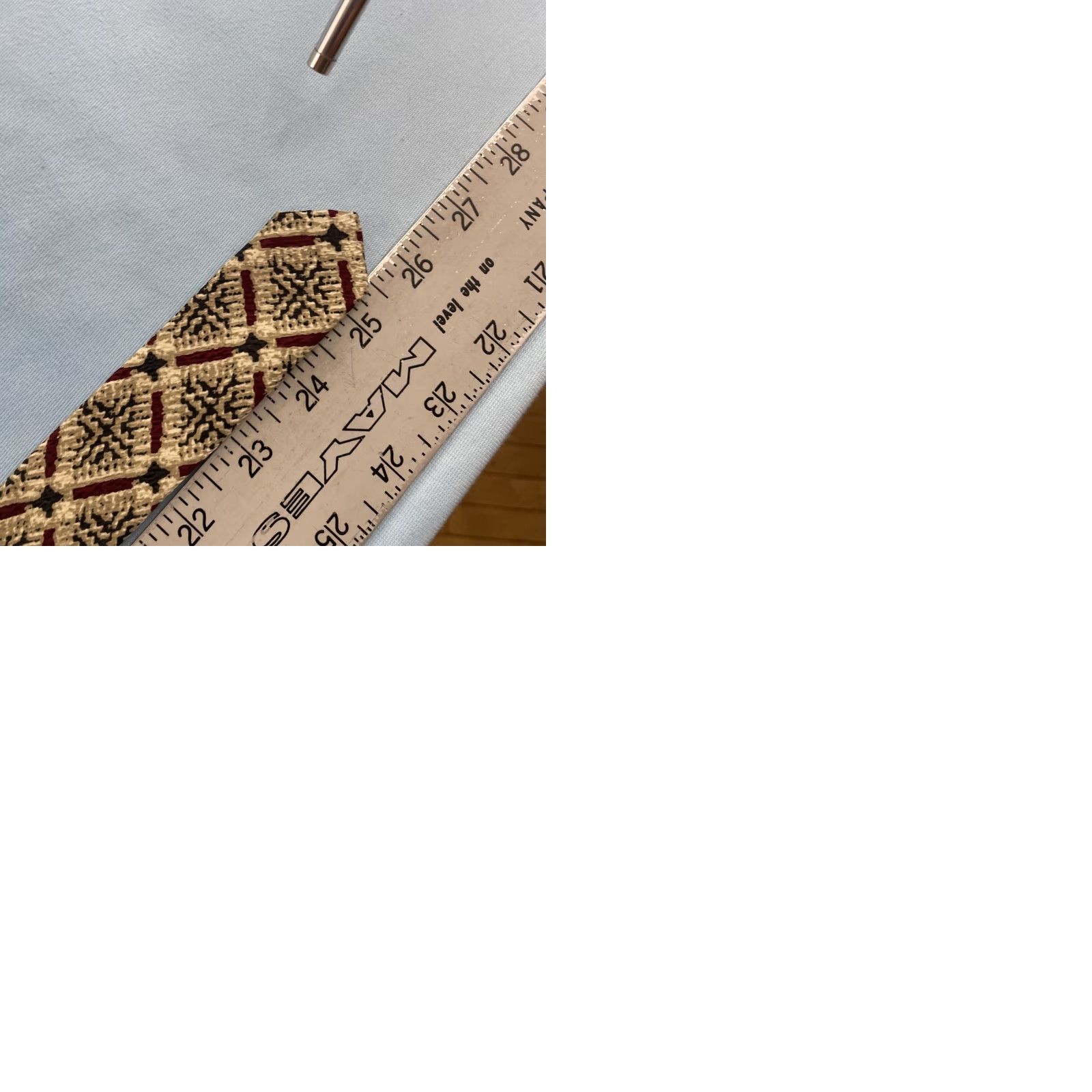 Vintage VINTAGE Pavone Tie 4x56 Adult Men 56" Silk ITALY Green Red Tan Geometric Christmas Western Handmade Necktie Size ONE SIZE - 11 Thumbnail