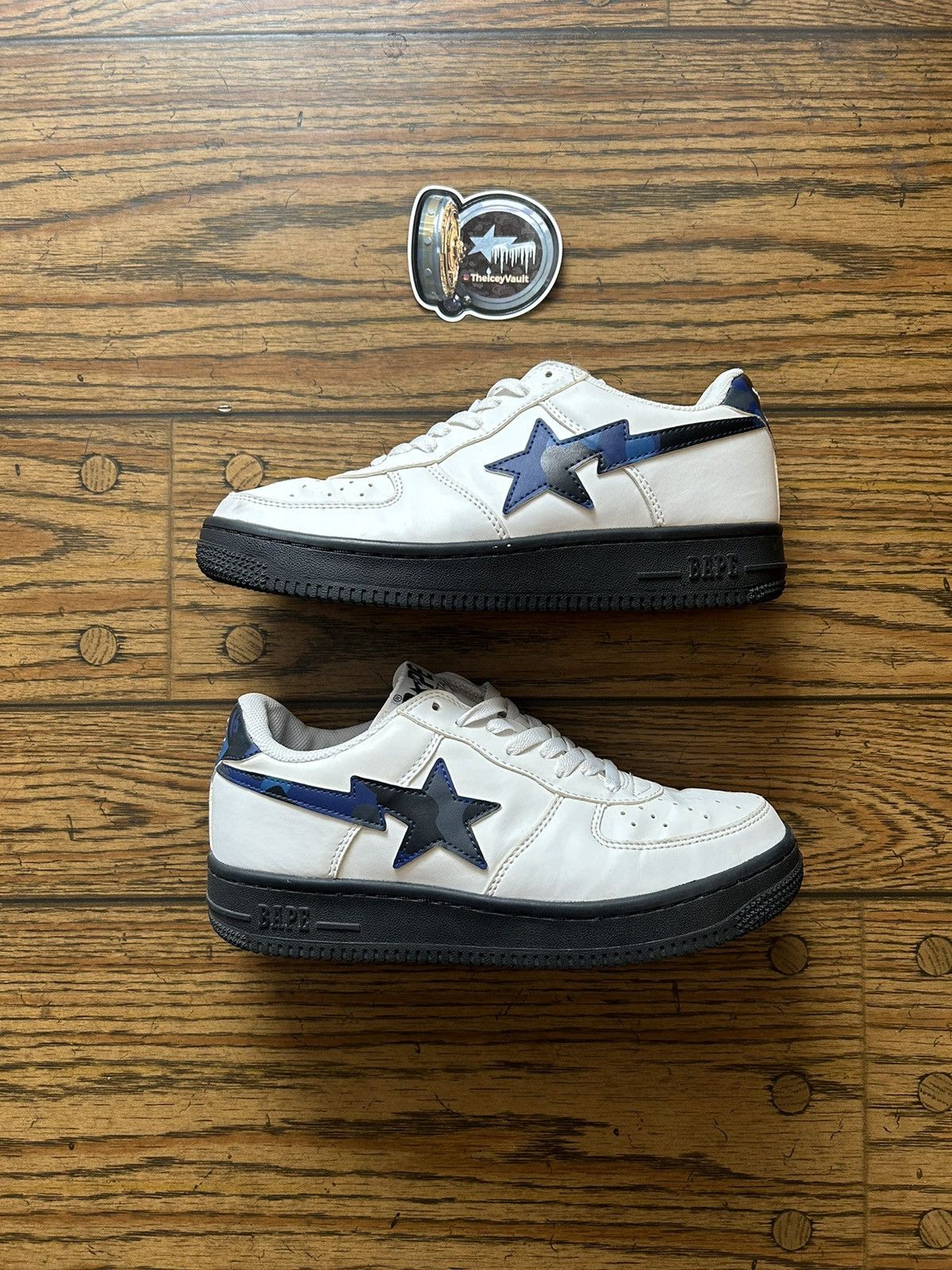 Bape White/Navy Camo Bapestas