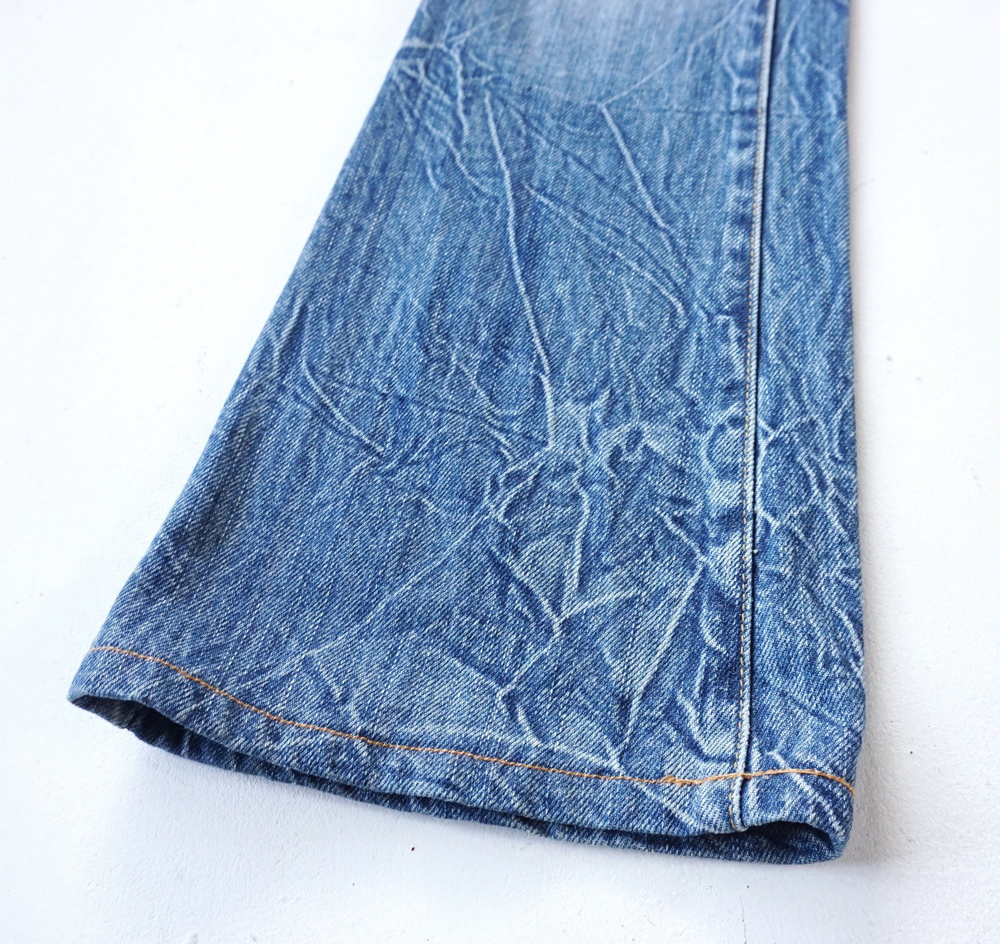 Japanese Brand INGNI Low Rise Ripped Flare Jeans Size 26" / US 2 / IT 38 - 8 Thumbnail