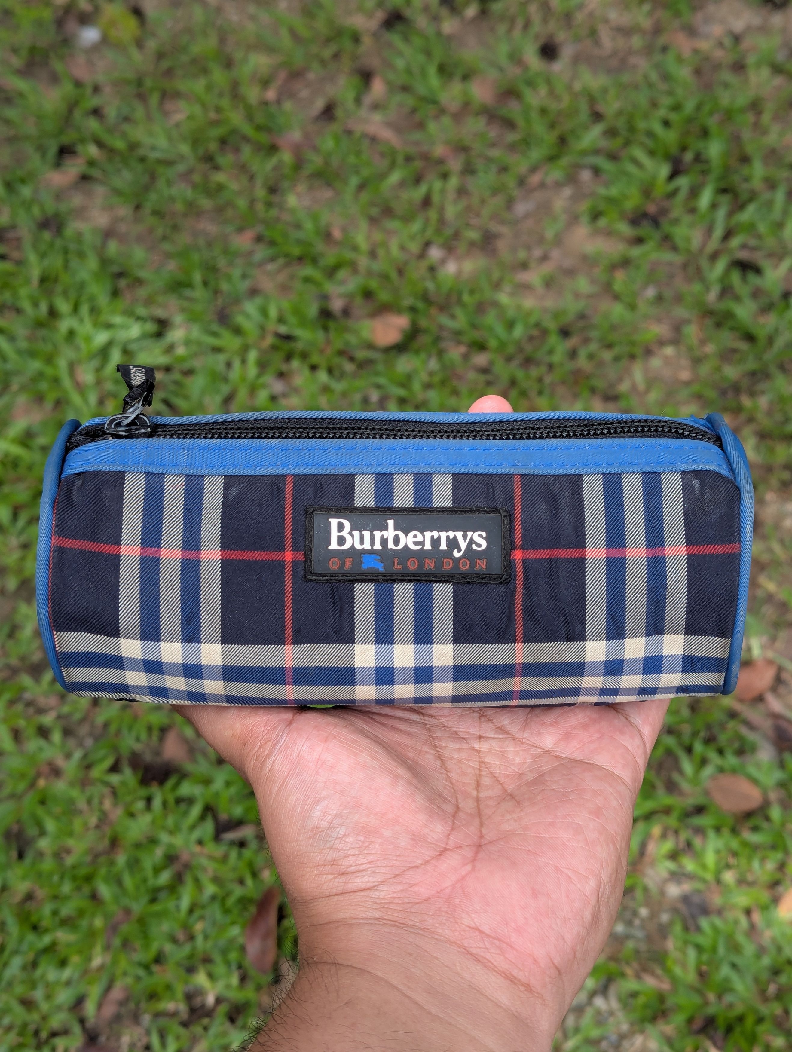 Burberry Vintage 90s Burberry London Pencil Case Size ONE SIZE - 1 Thumbnail
