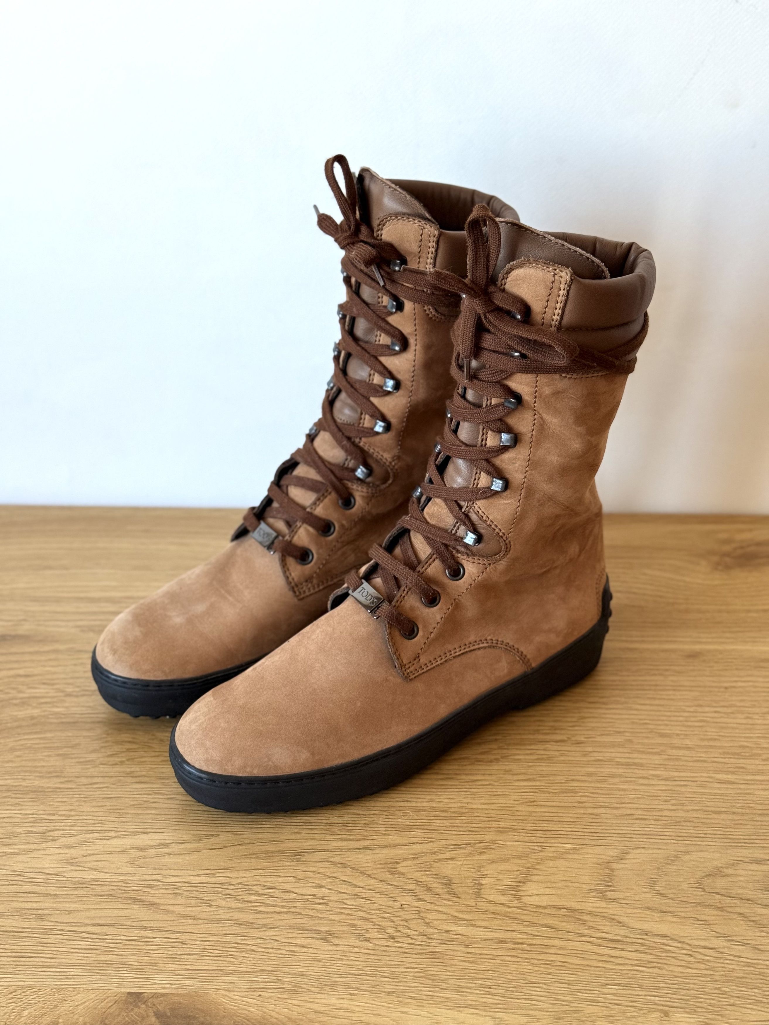 Tod's Tod's Mid Calf Brown Leather Lace Up Boots EU37 Size US 7 / IT 37 - 1 Thumbnail